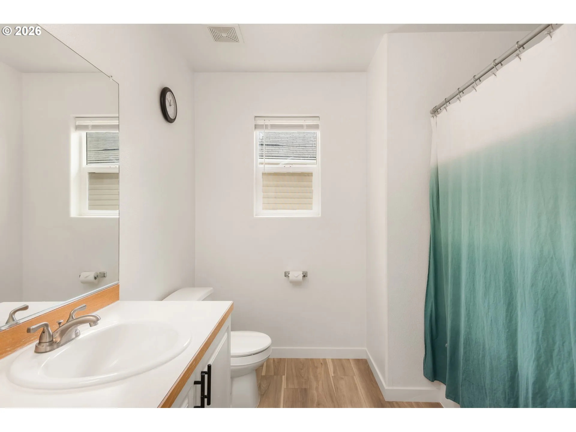 Bathroom-Upper