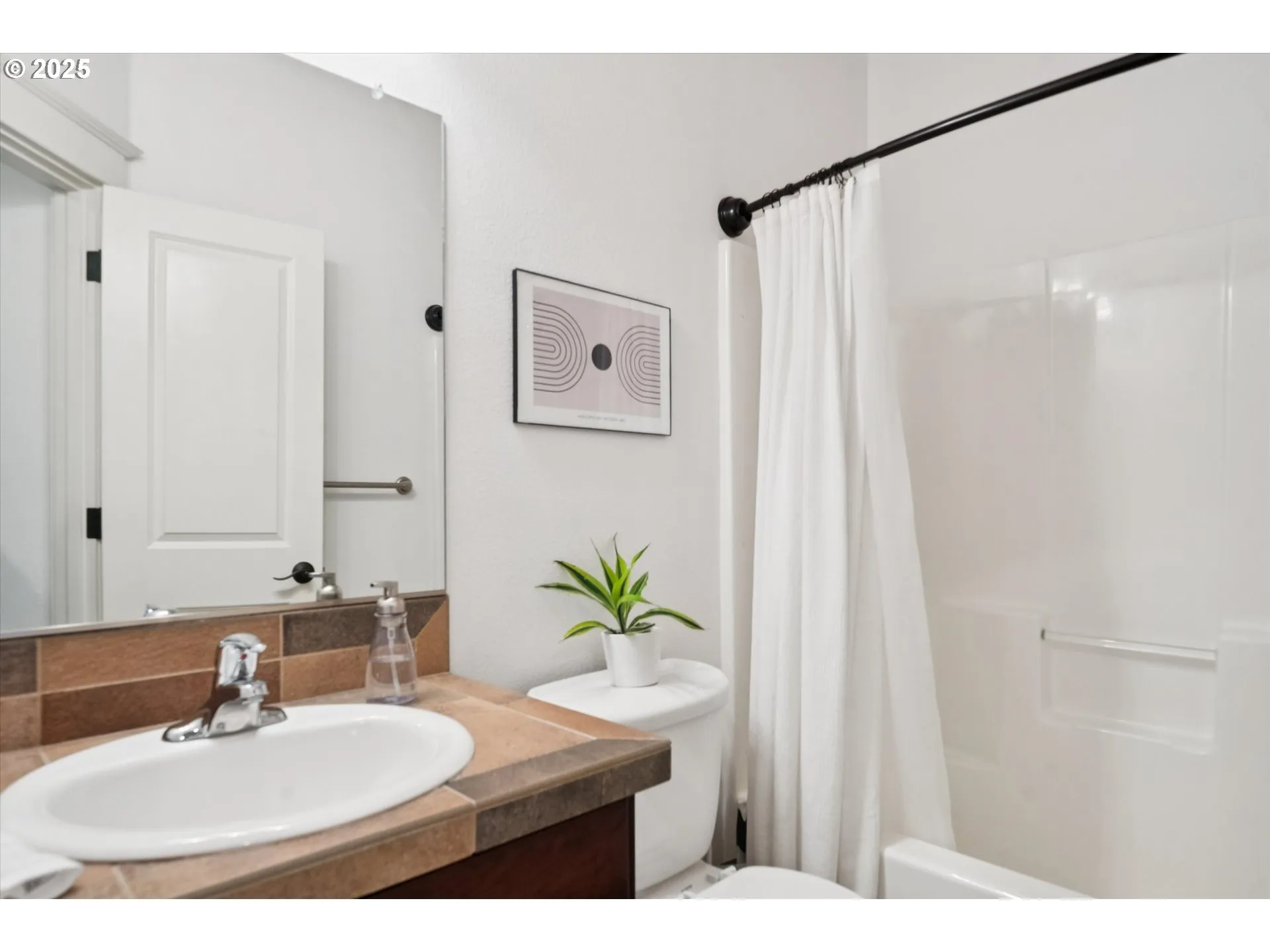 Bathroom-Hall