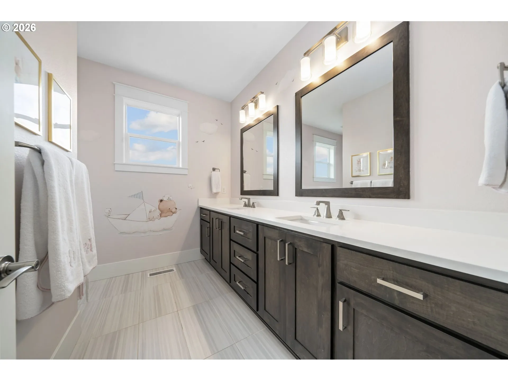 Bathroom-Upper