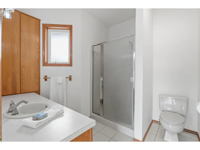 Bathroom, Attached