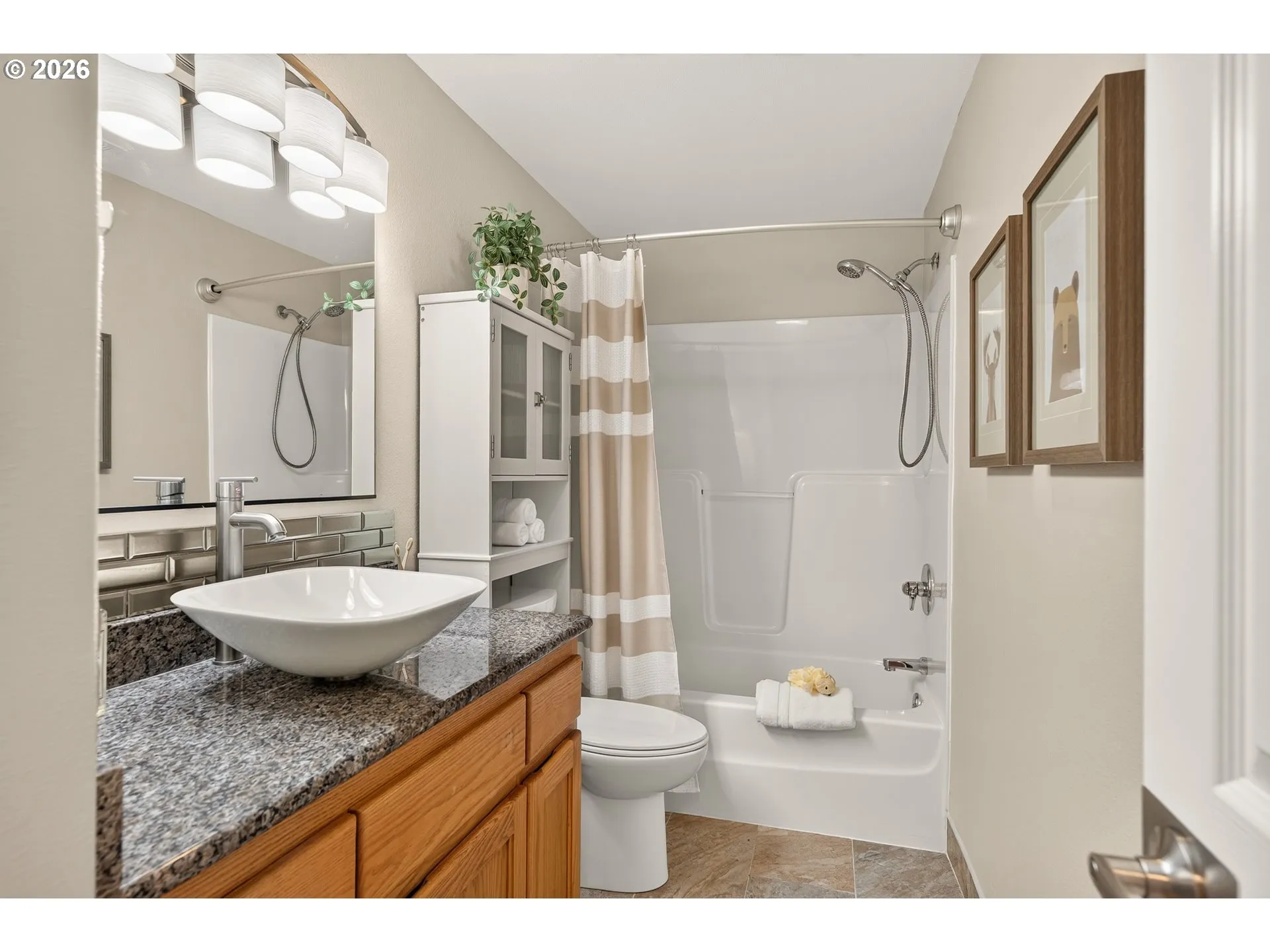 Bathroom-Upper