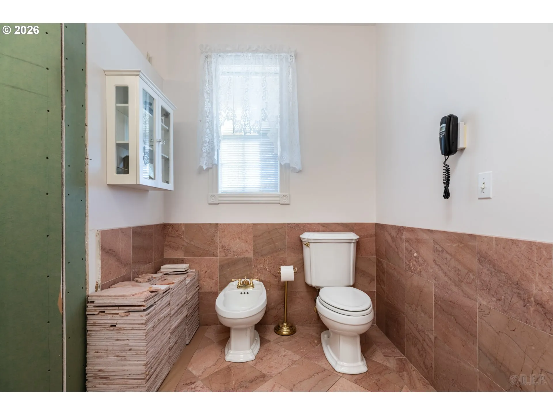 Bathroom, Attached