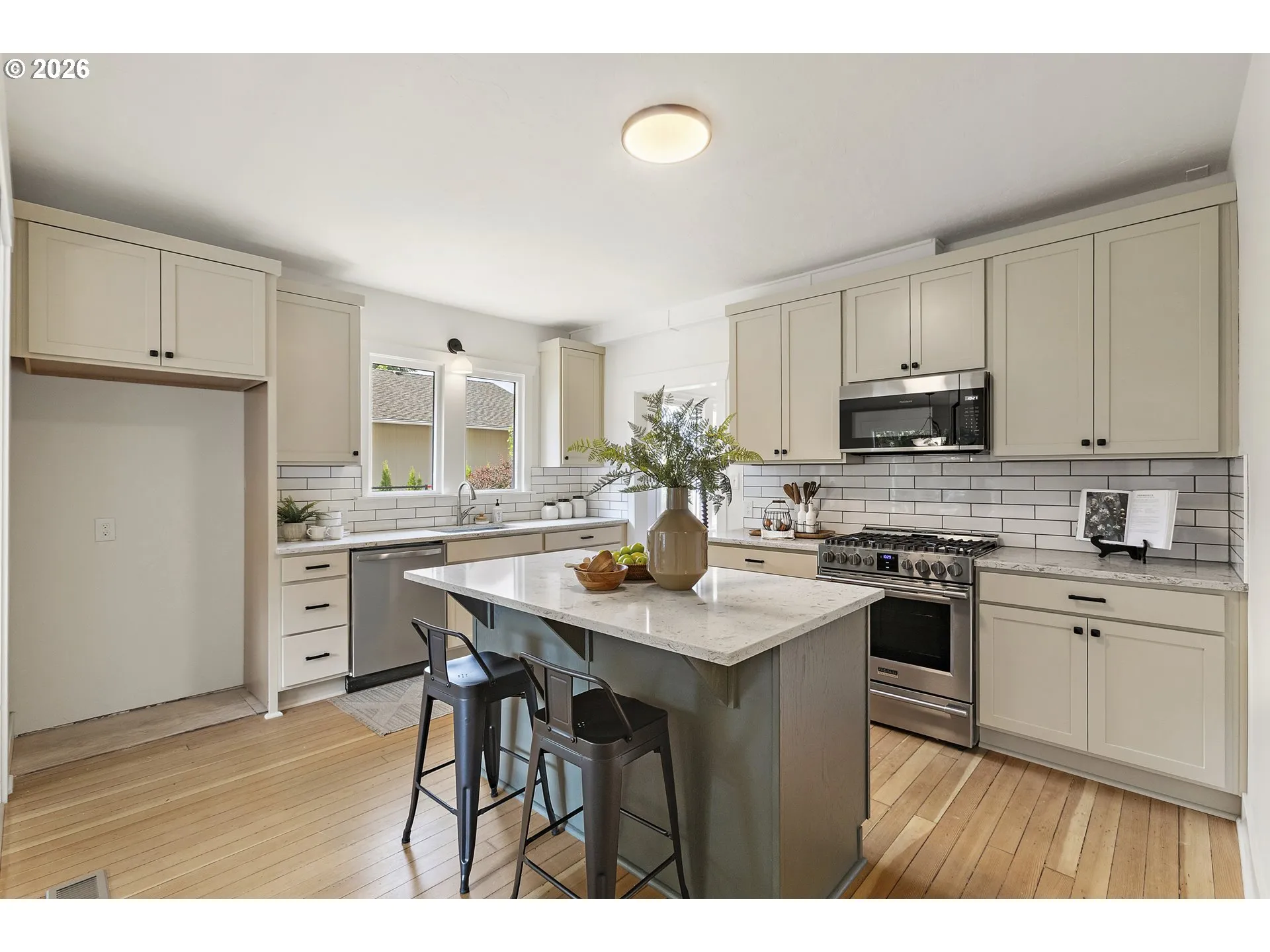 Kitchen-Island