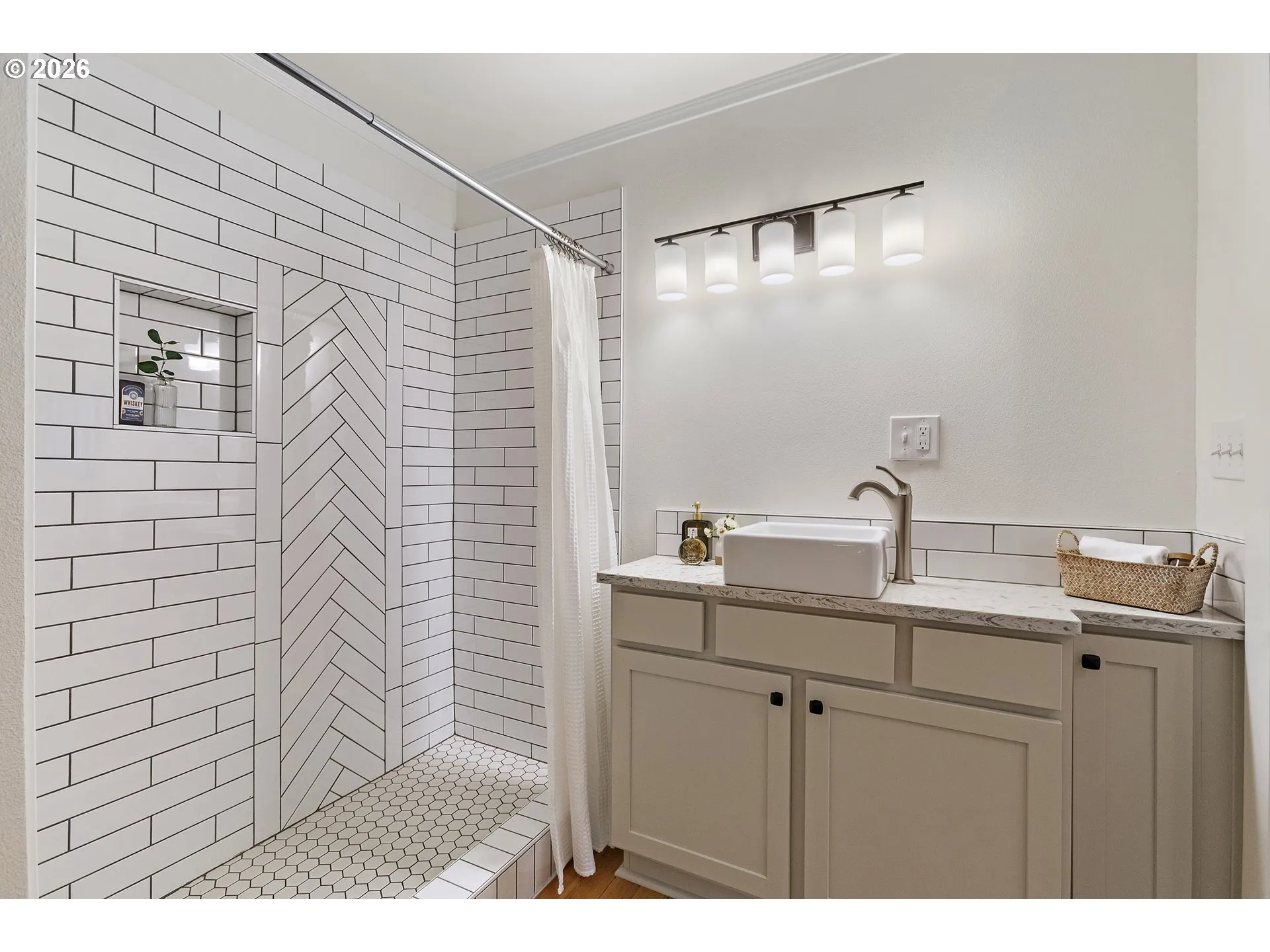 En Suite Bathroom
