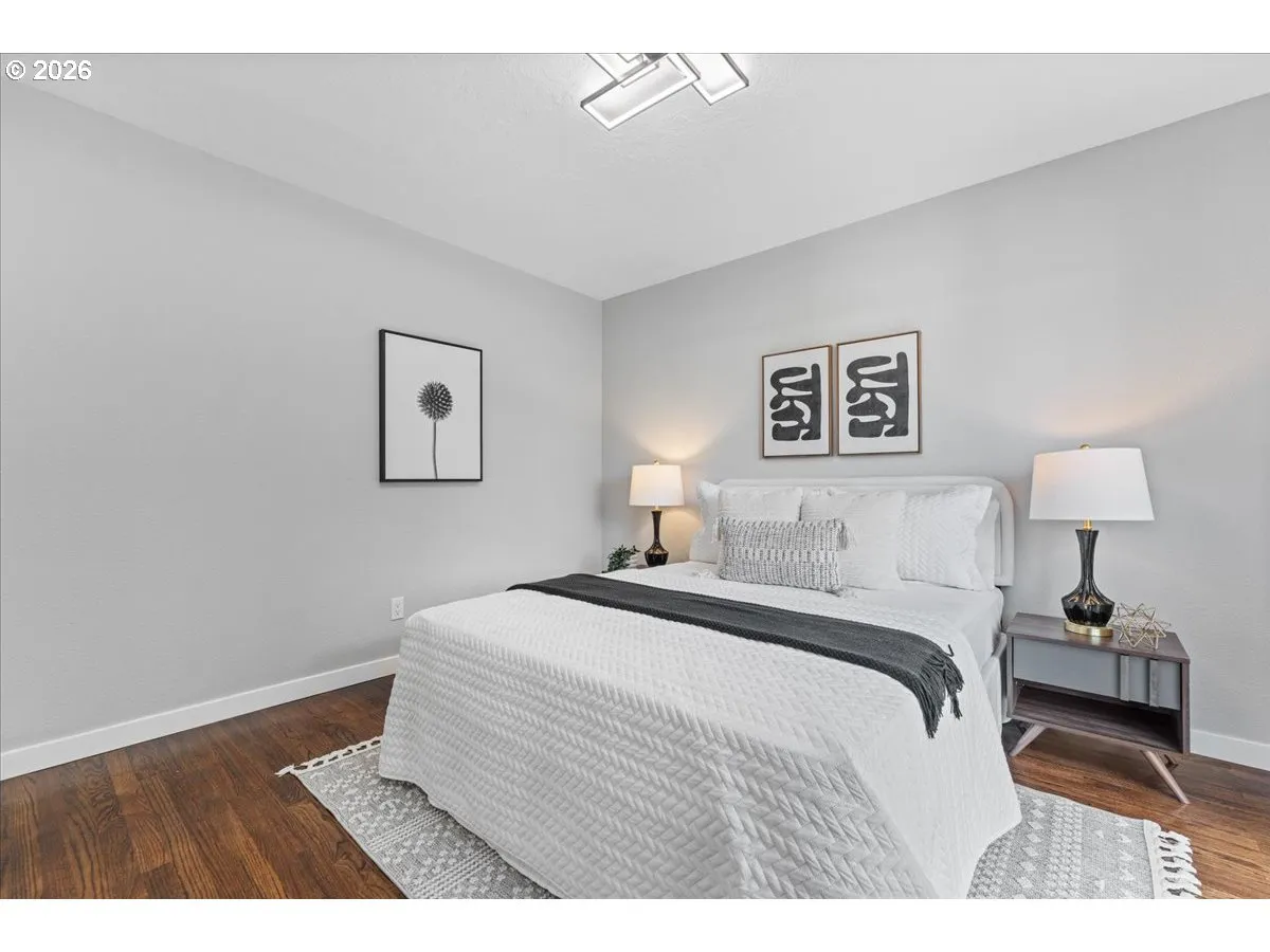 Bedroom, Primary