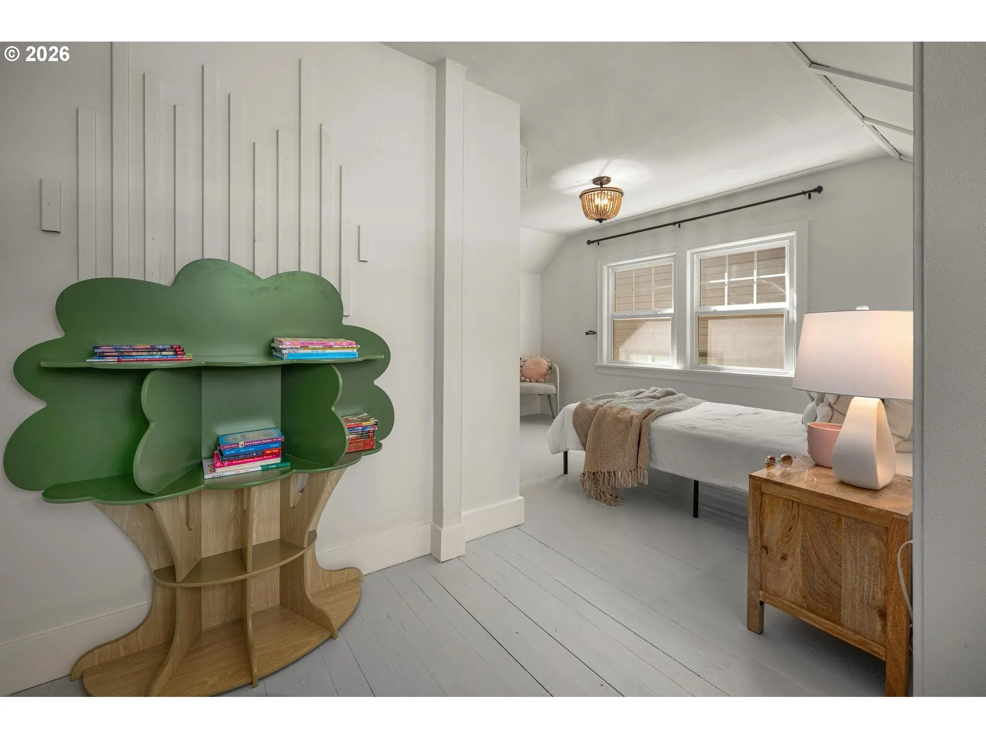Bedroom-Upper