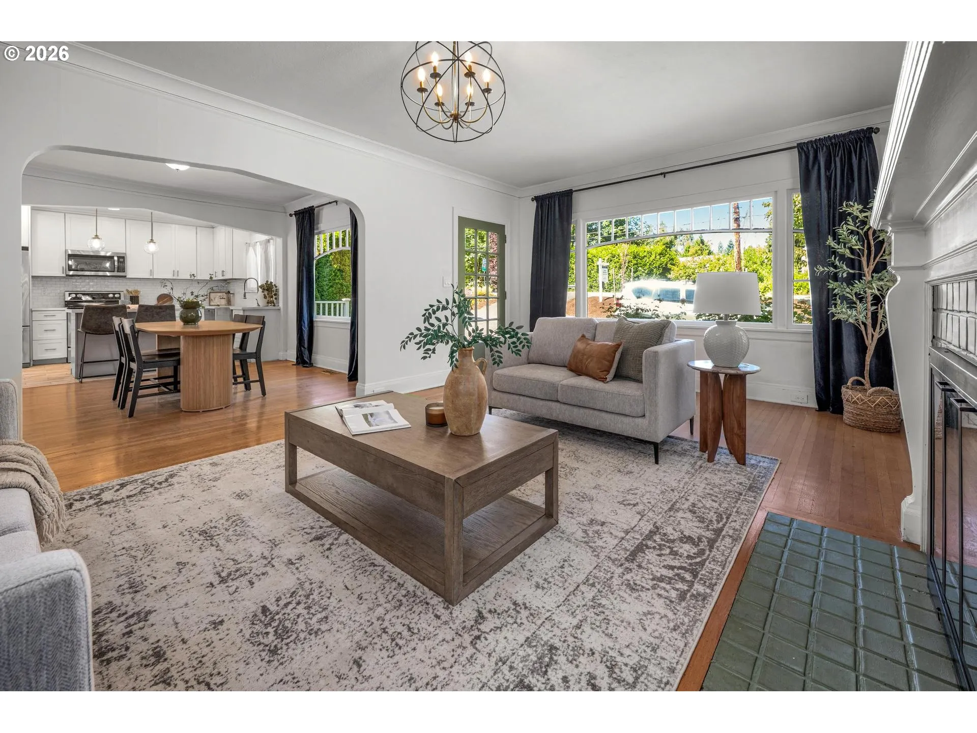 Living Room/Dining Room
