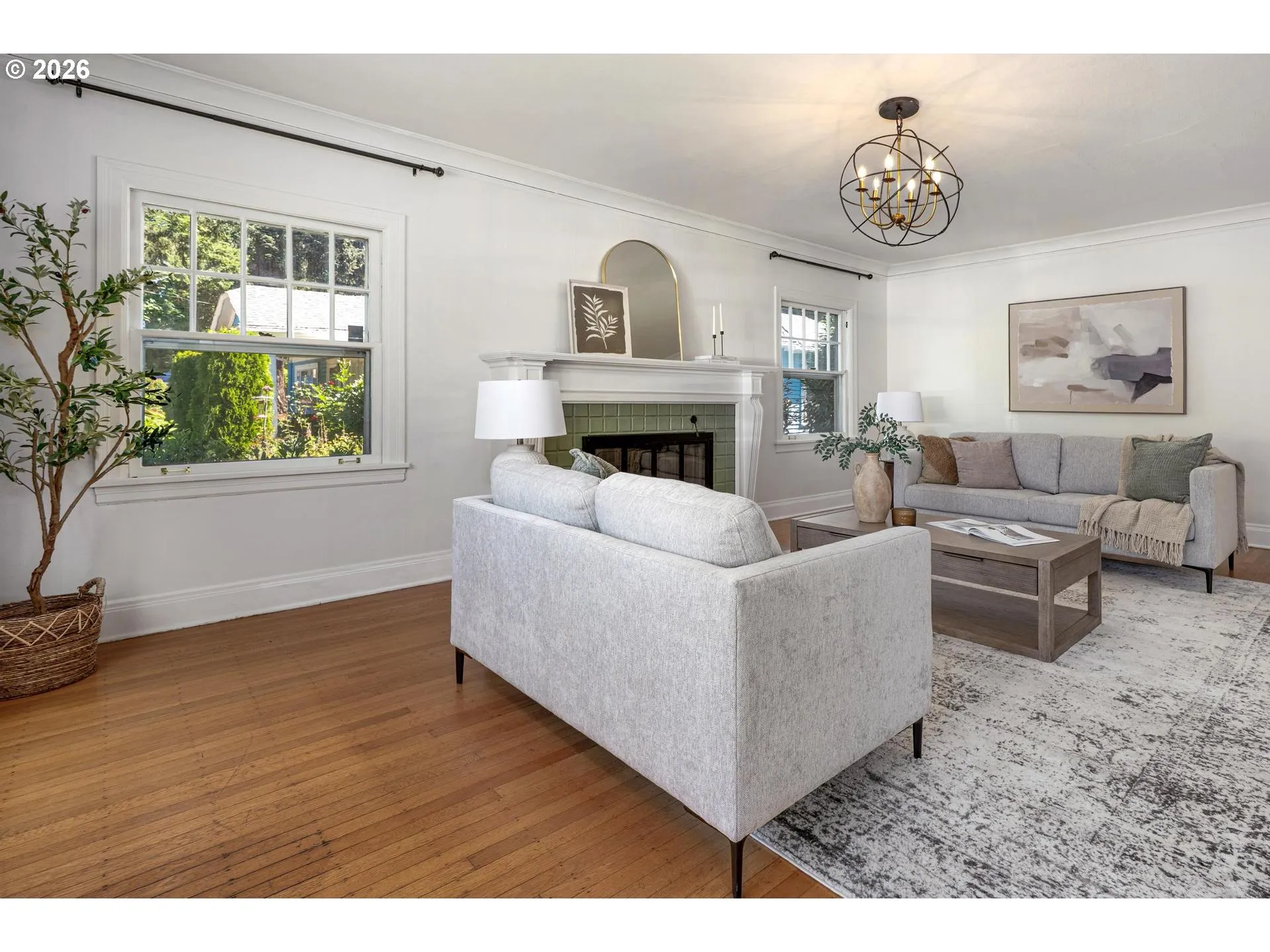 Living Room-Fireplace