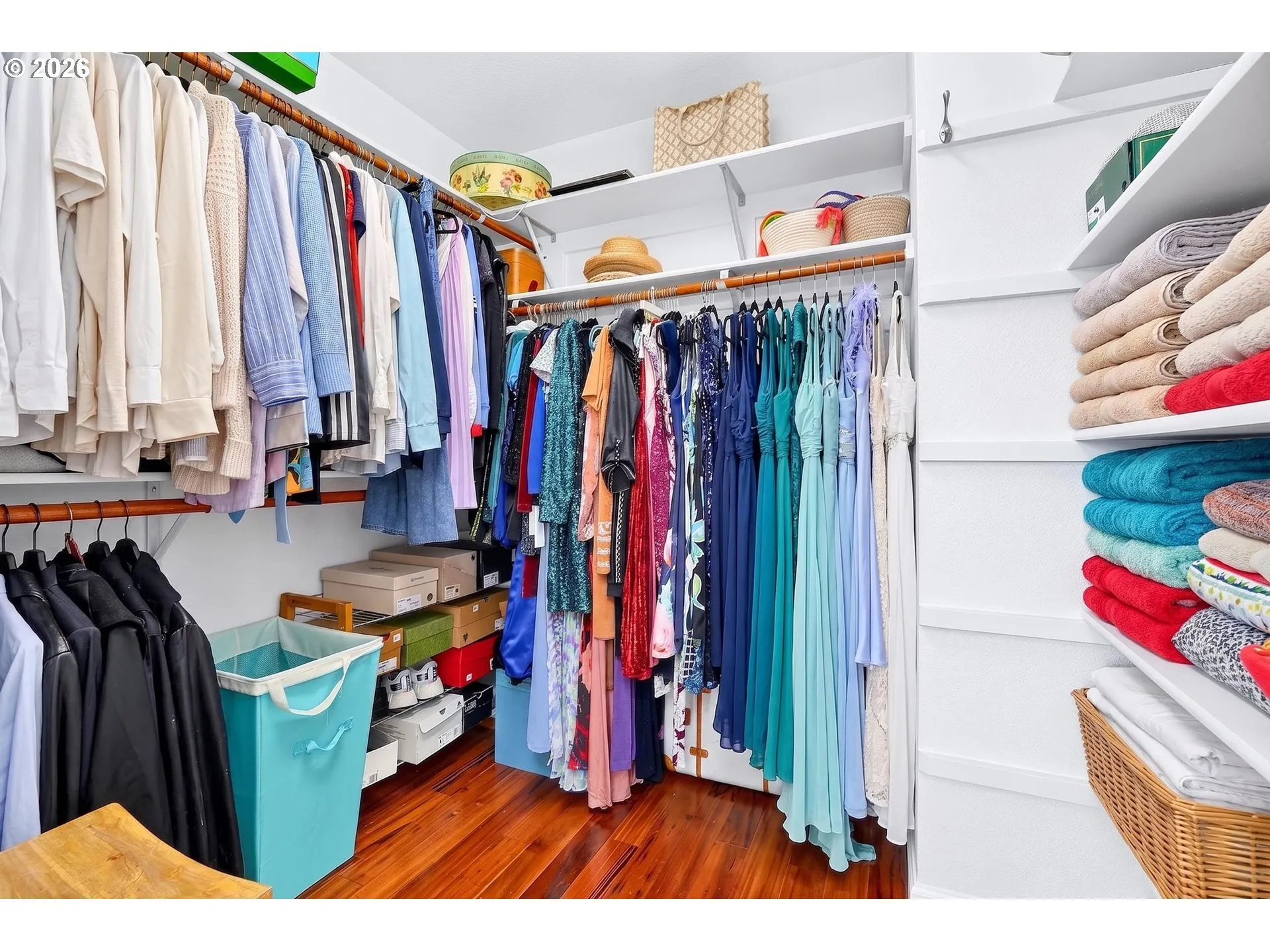 Bedroom, Owner's Suite-Walk-In Closet