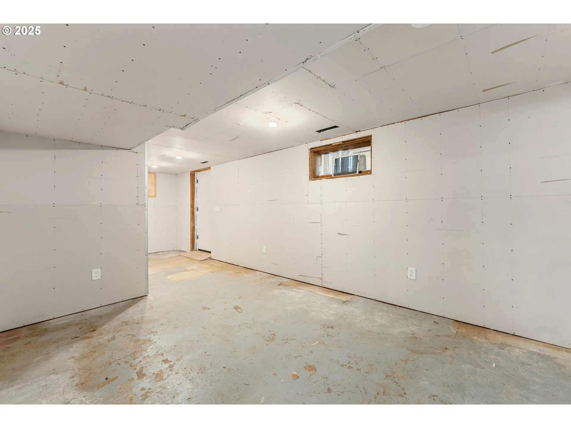 Separate Living Quarters-Partially Finished