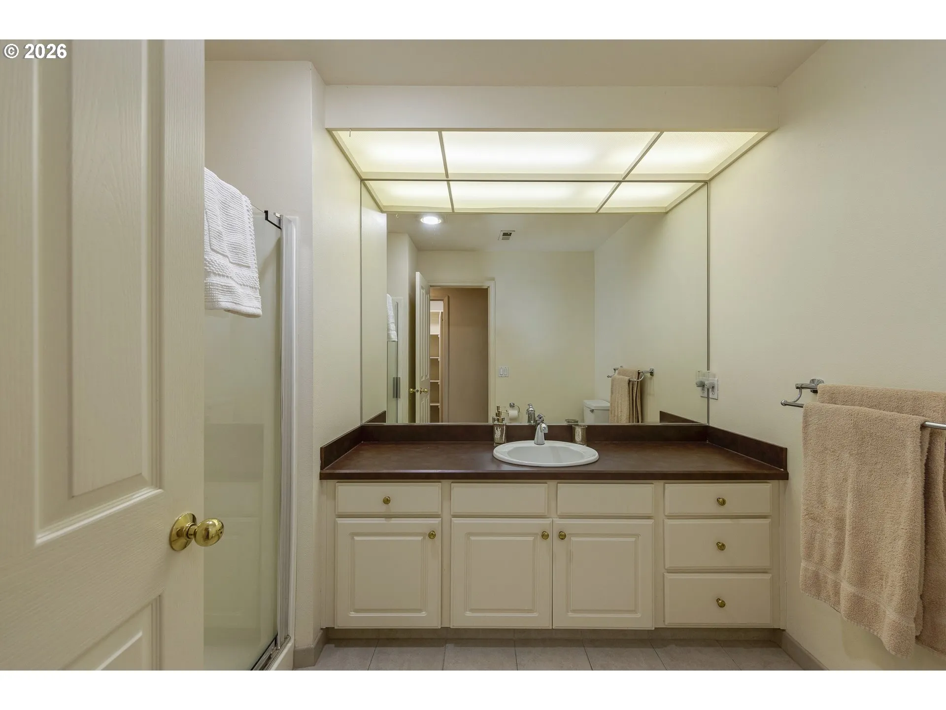 En Suite Bathroom-Upper