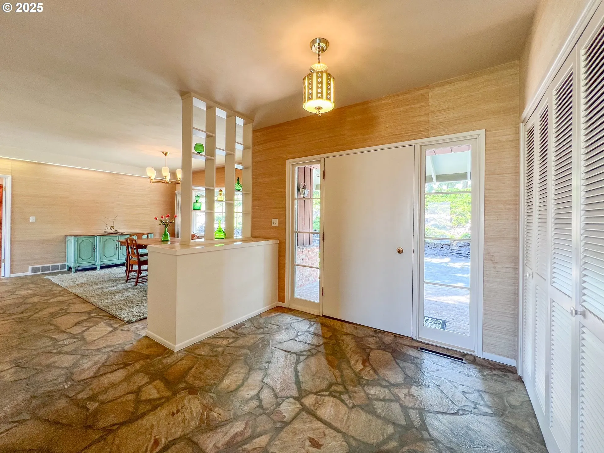 Entrance/Foyer
