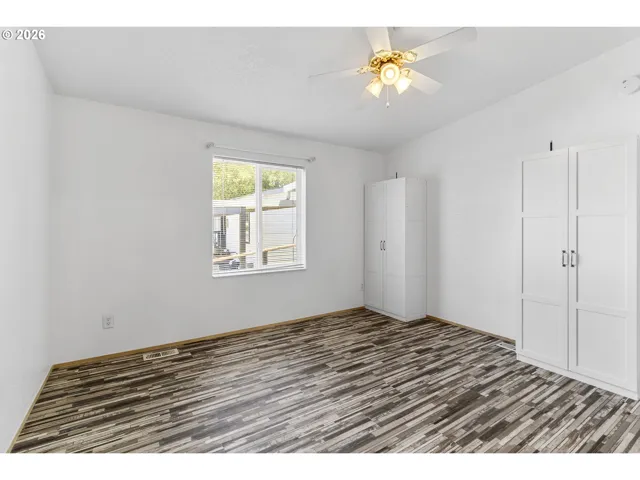Primary Bedroom-Ceiling Fan