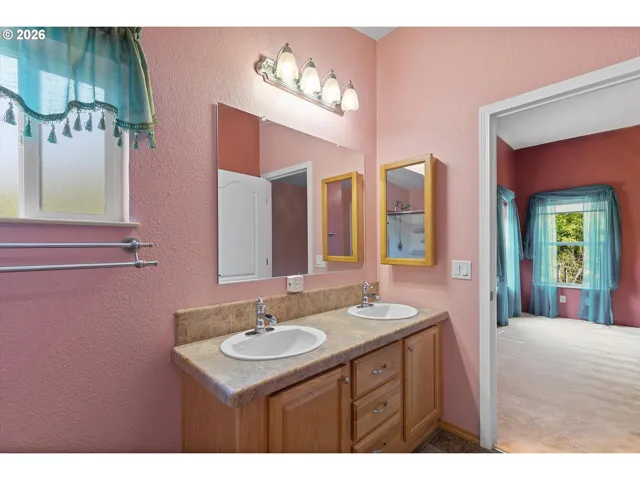 Attached Bathroom #1-Full Bathroom