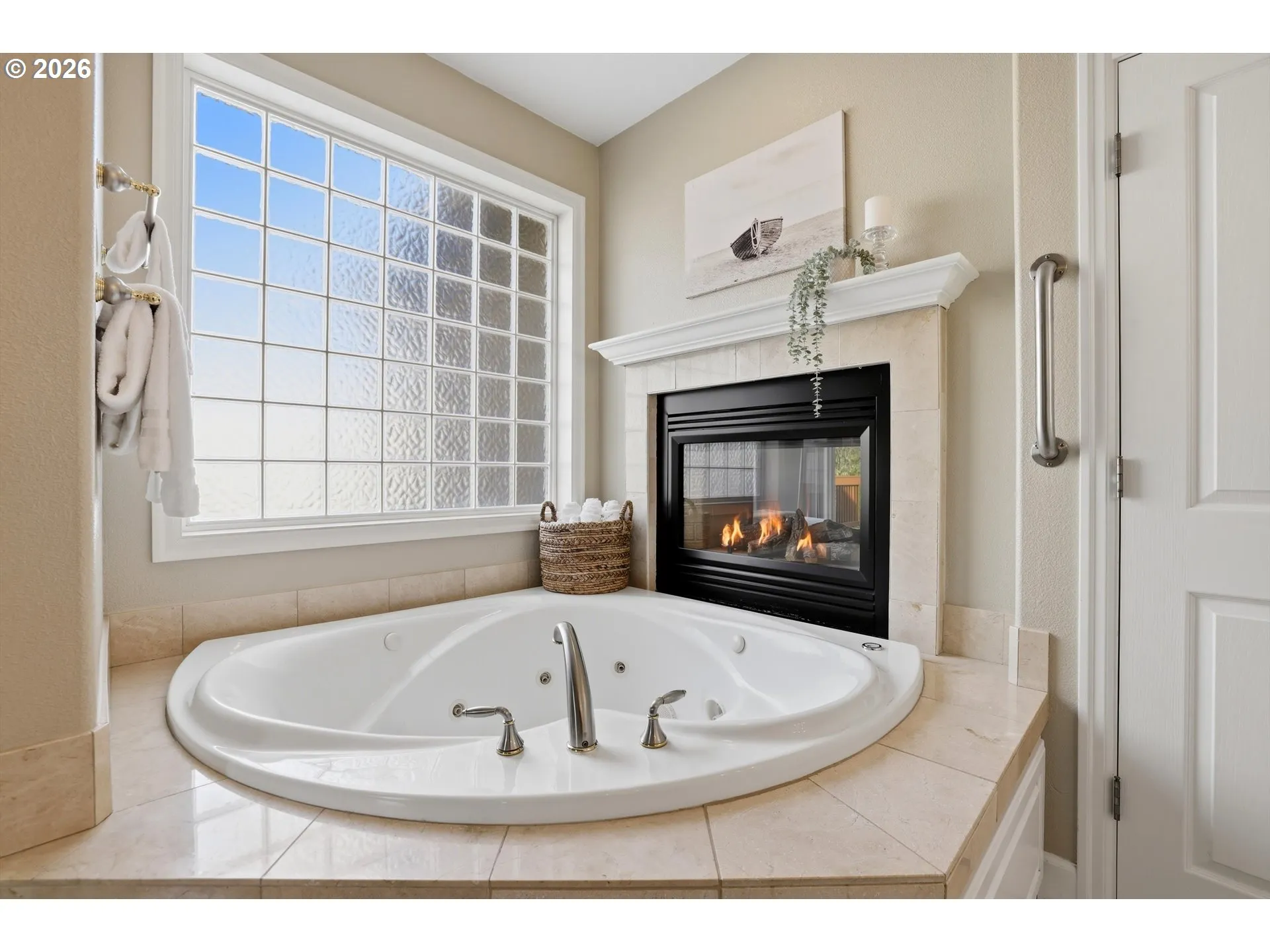 Owner's Suite Bathroom-Garden Tub