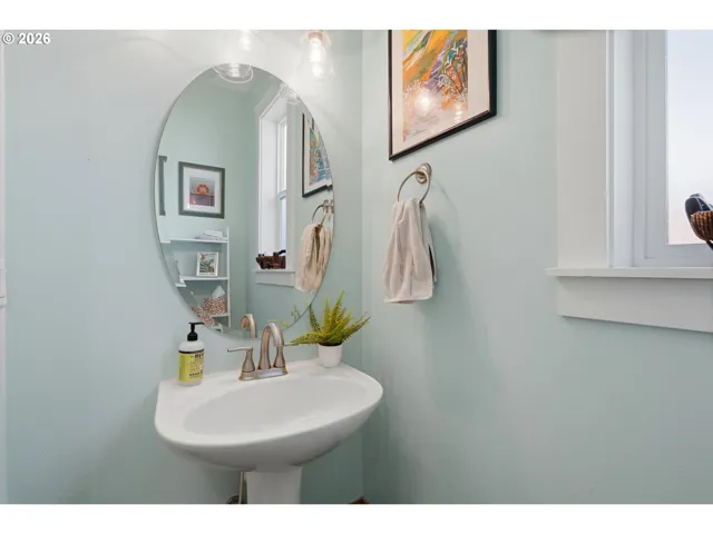 Bathroom-Lower