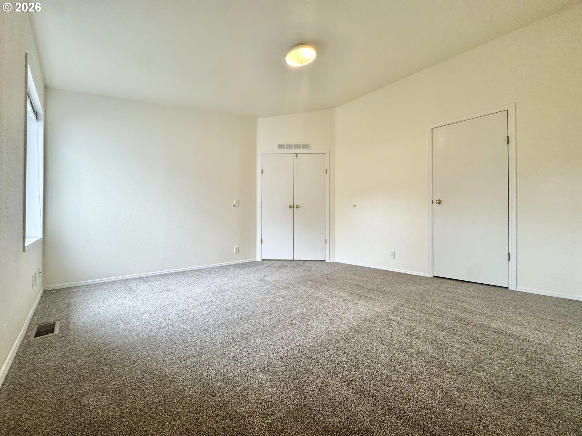 Bedroom, Owner's Suite-Walk-In Closet