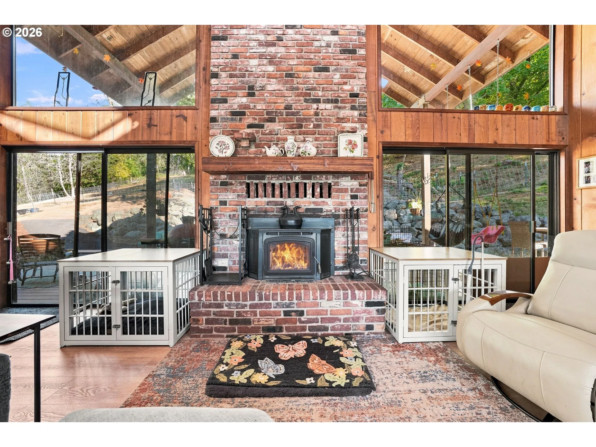 Living Room-Fireplace