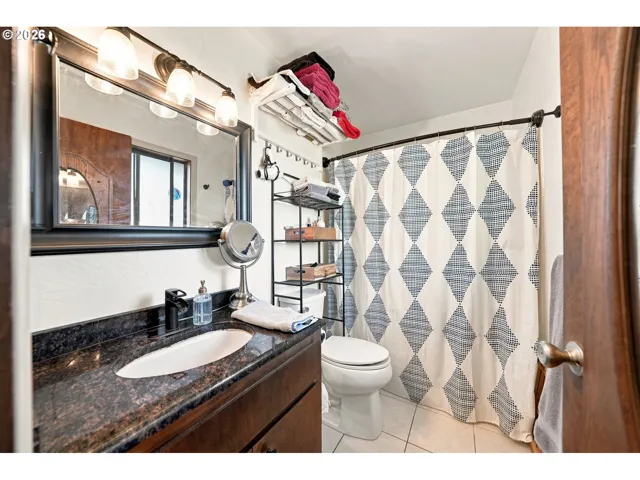 En Suite Bathroom