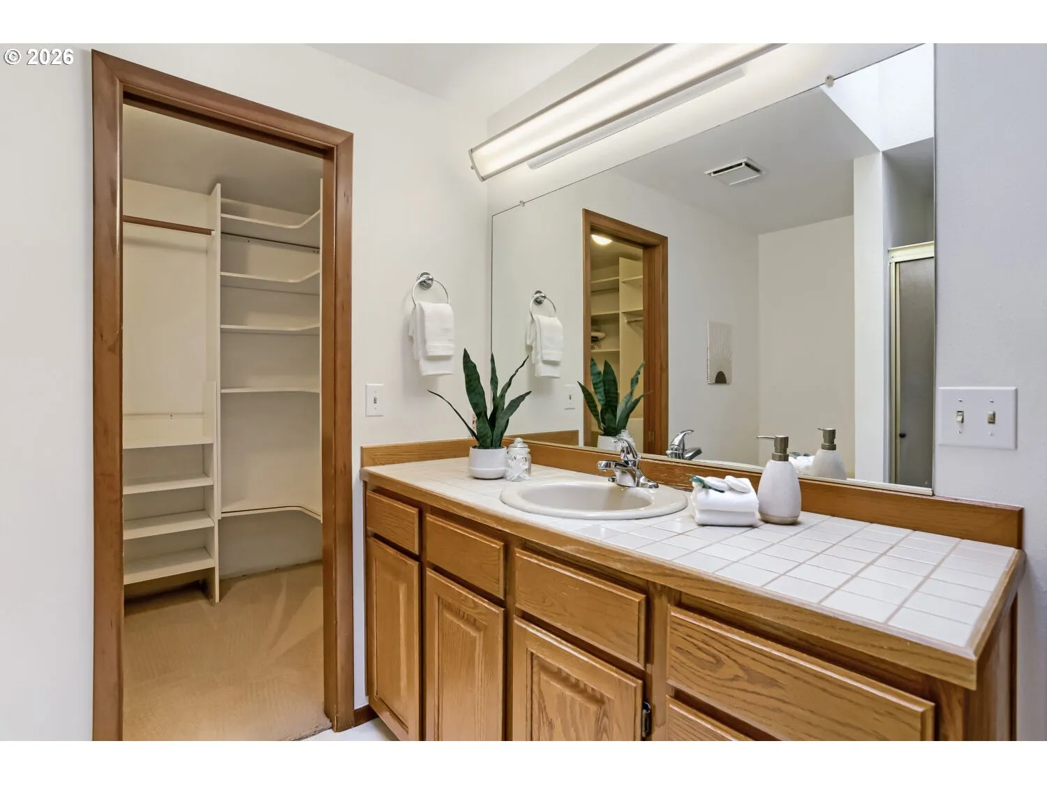 Bathroom, Attached