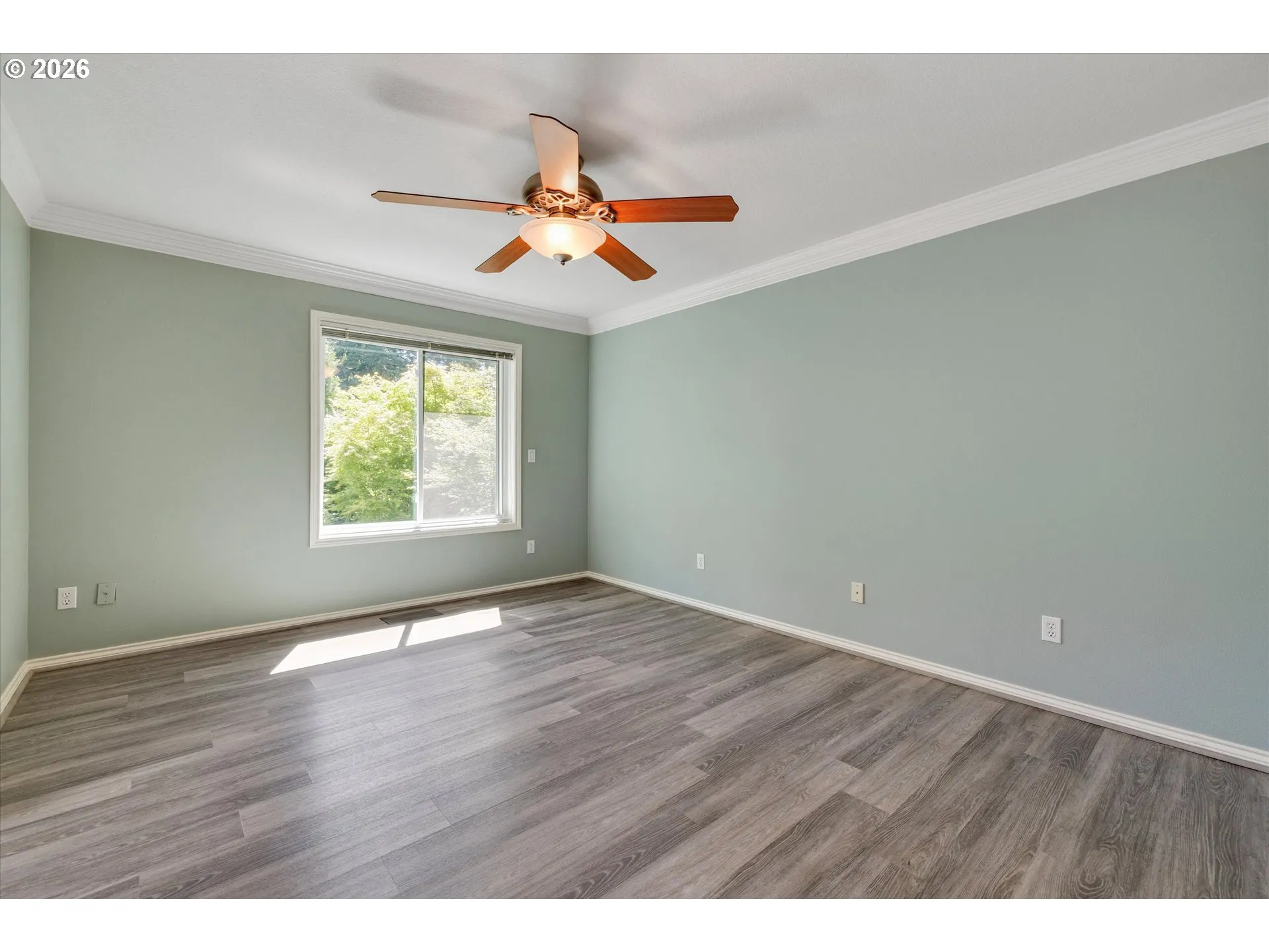 Bedroom, Primary