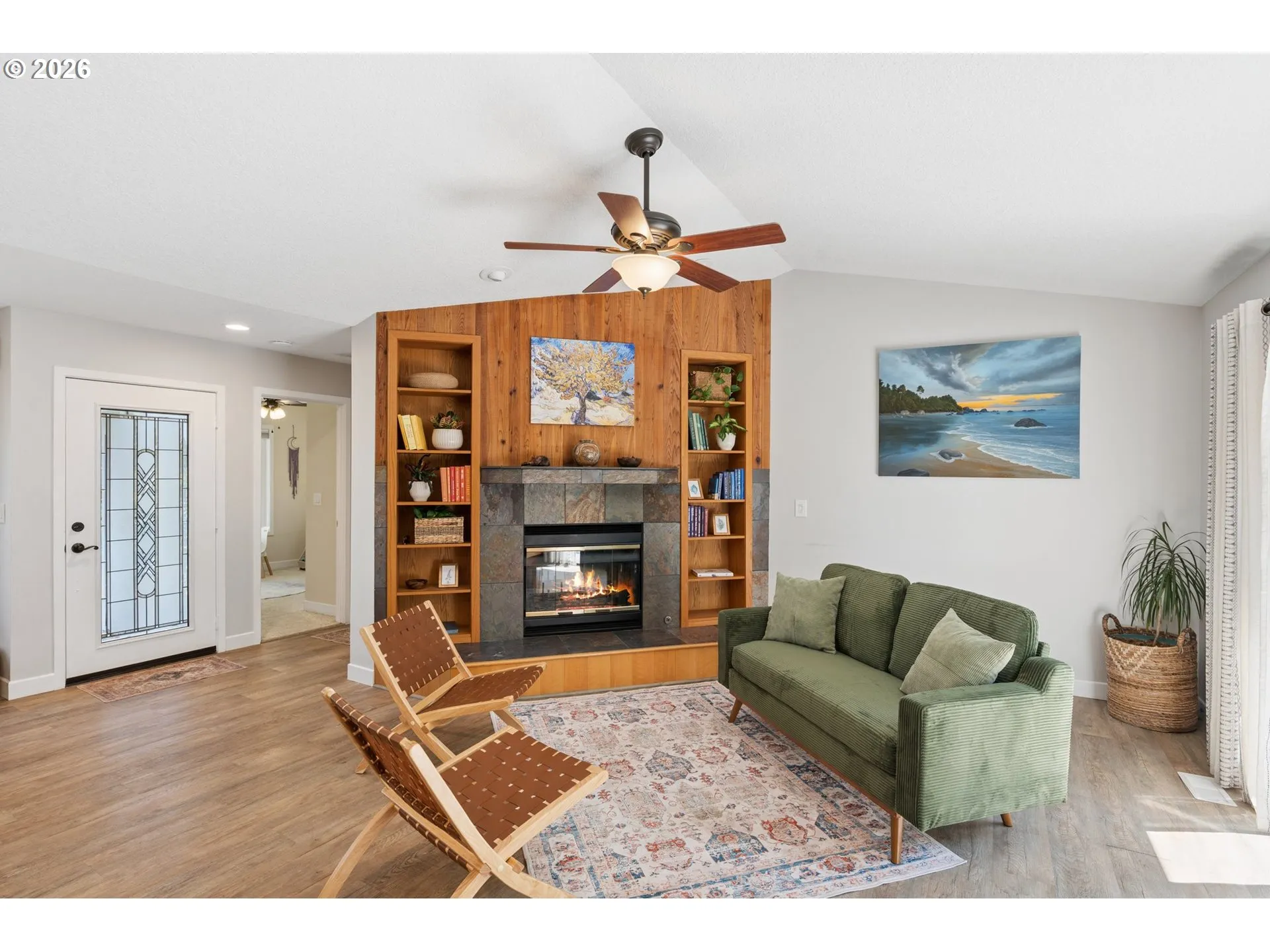 Living Room-Fireplace