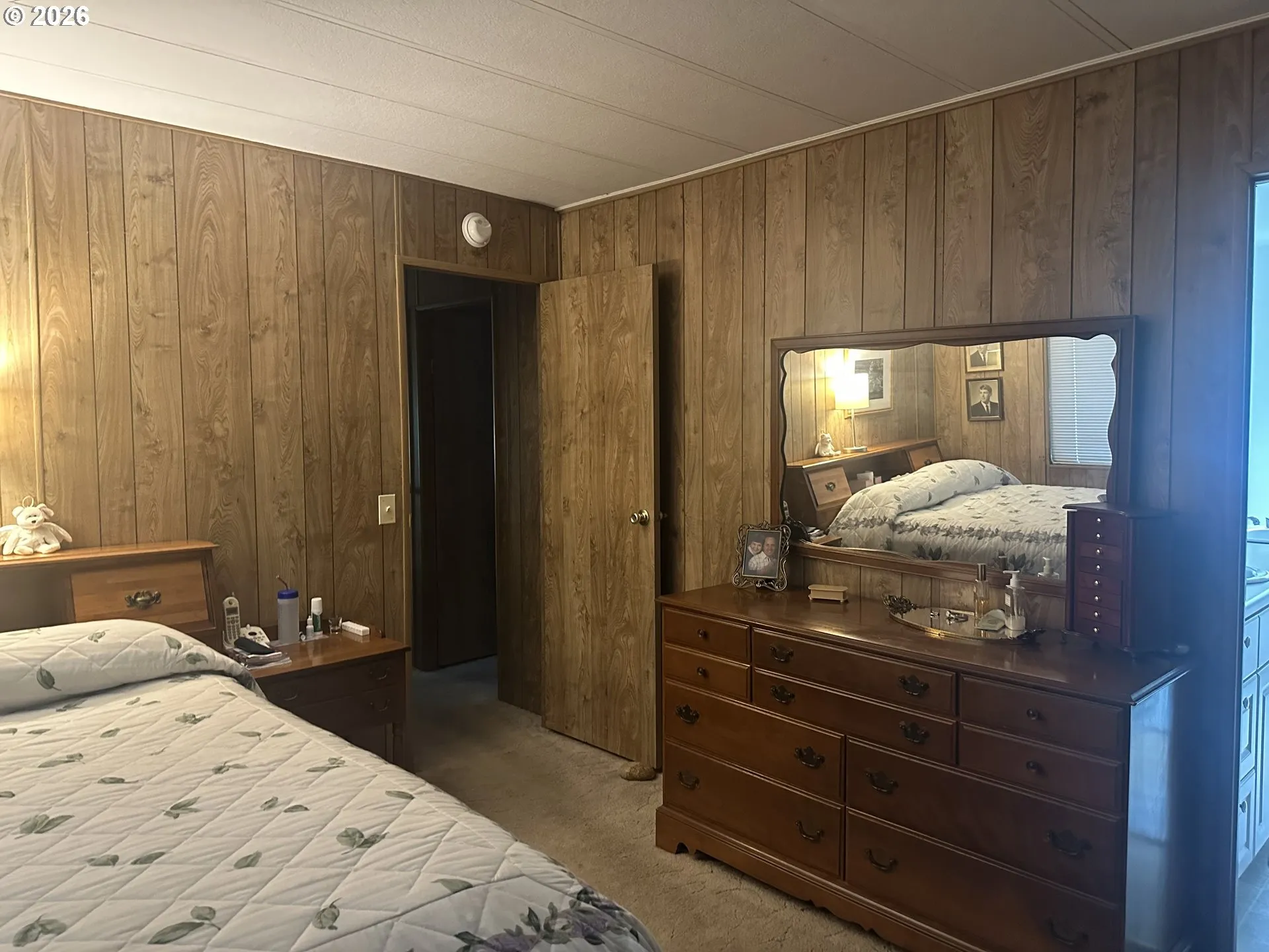 Bedroom, Primary