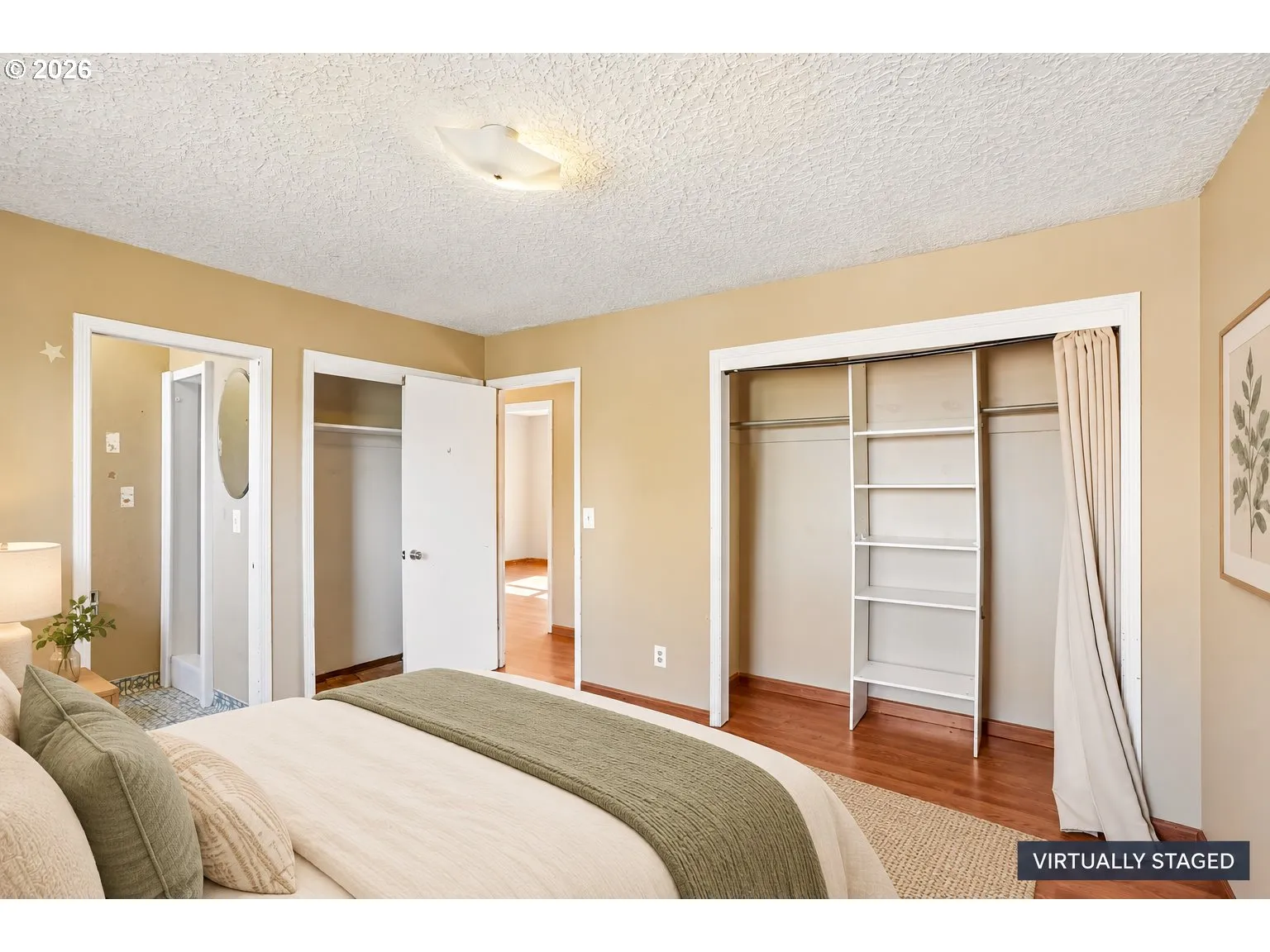 Bedroom, Primary