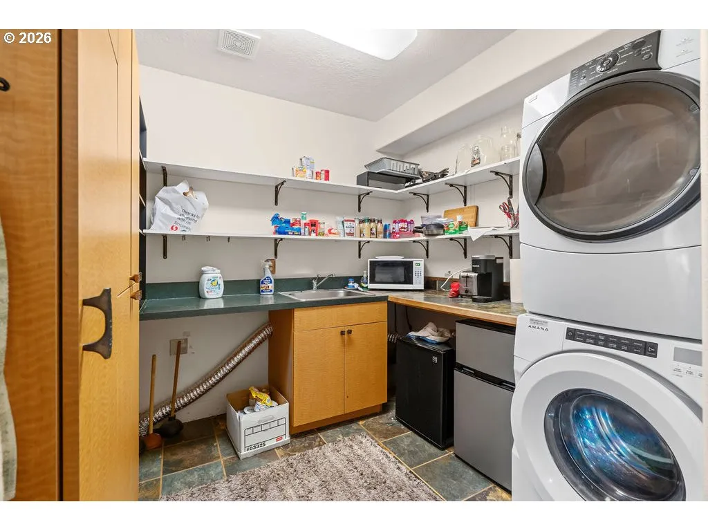 Laundry-Lower
