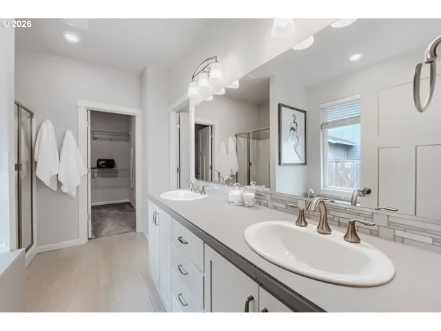 Primary Bedroom-Attached Bathroom