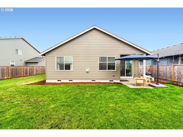 Yard-Fenced