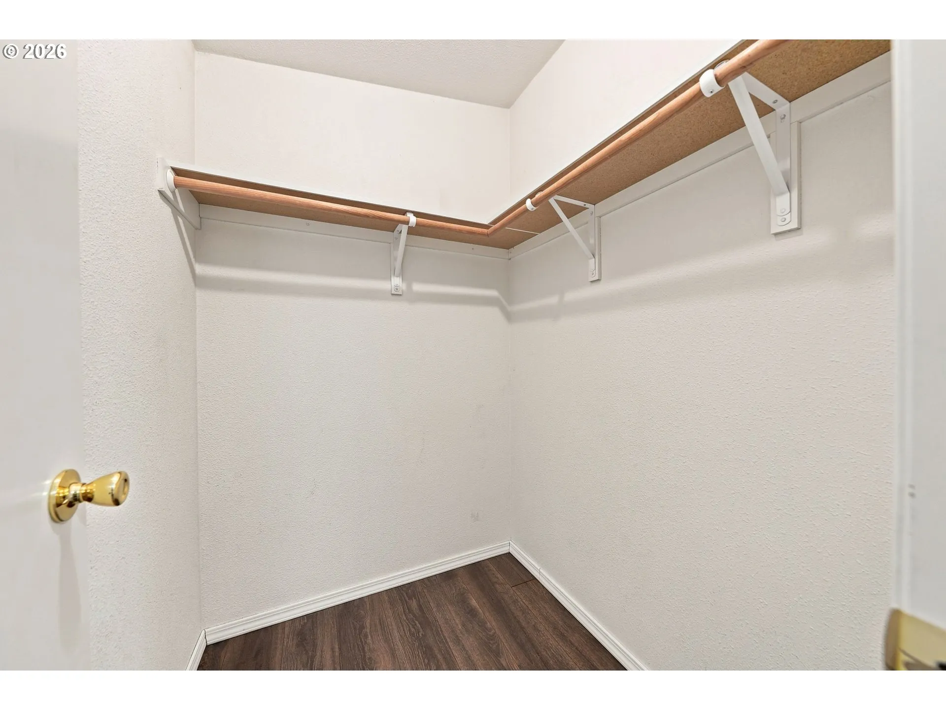 Bedroom-Walk-In Closet