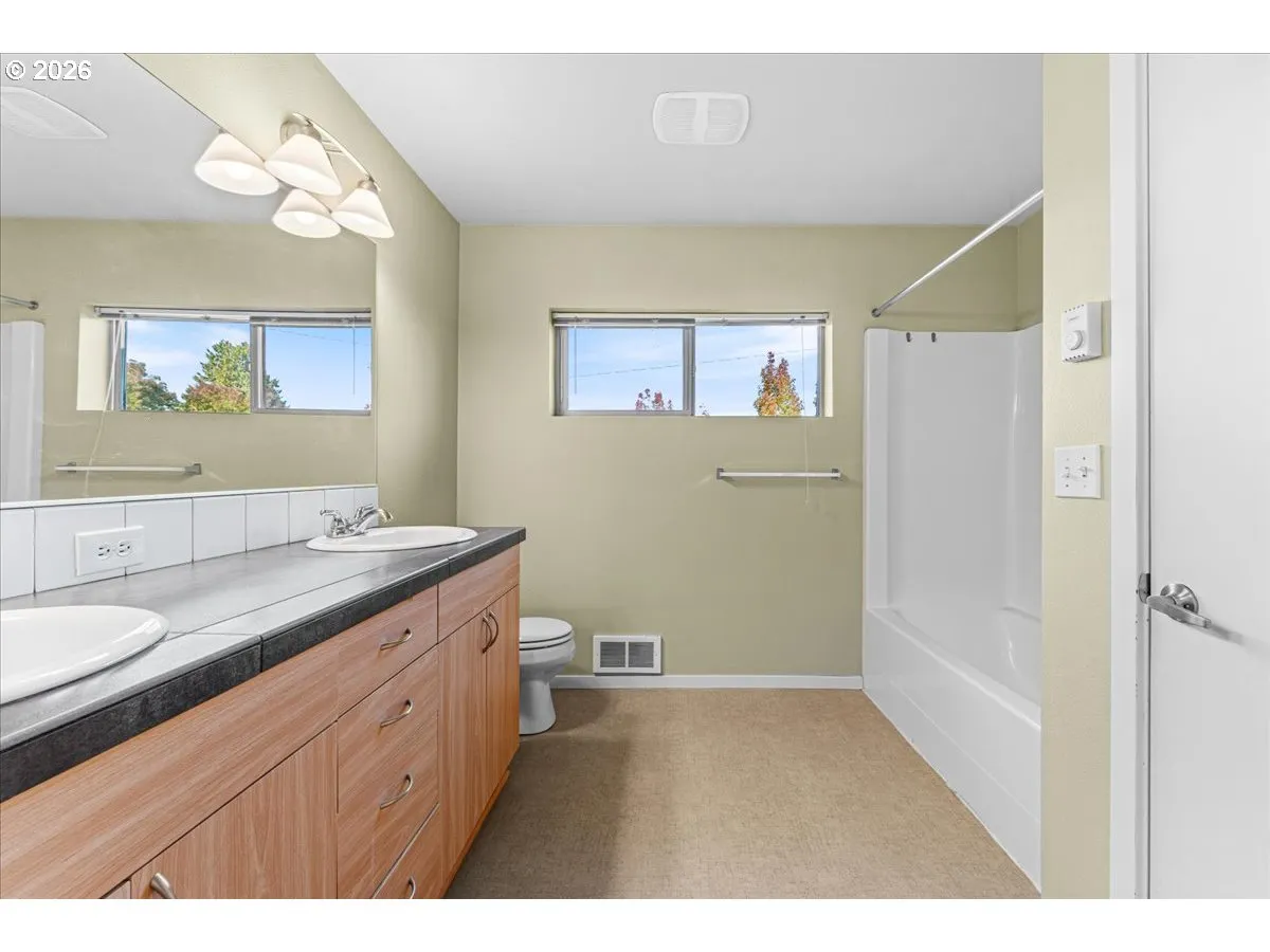 Bathroom, Attached