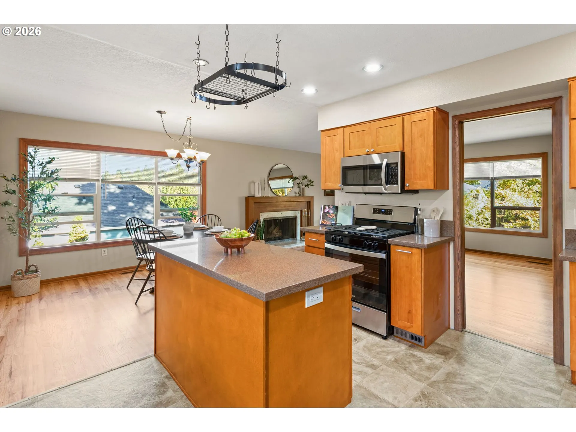 Kitchen-Island