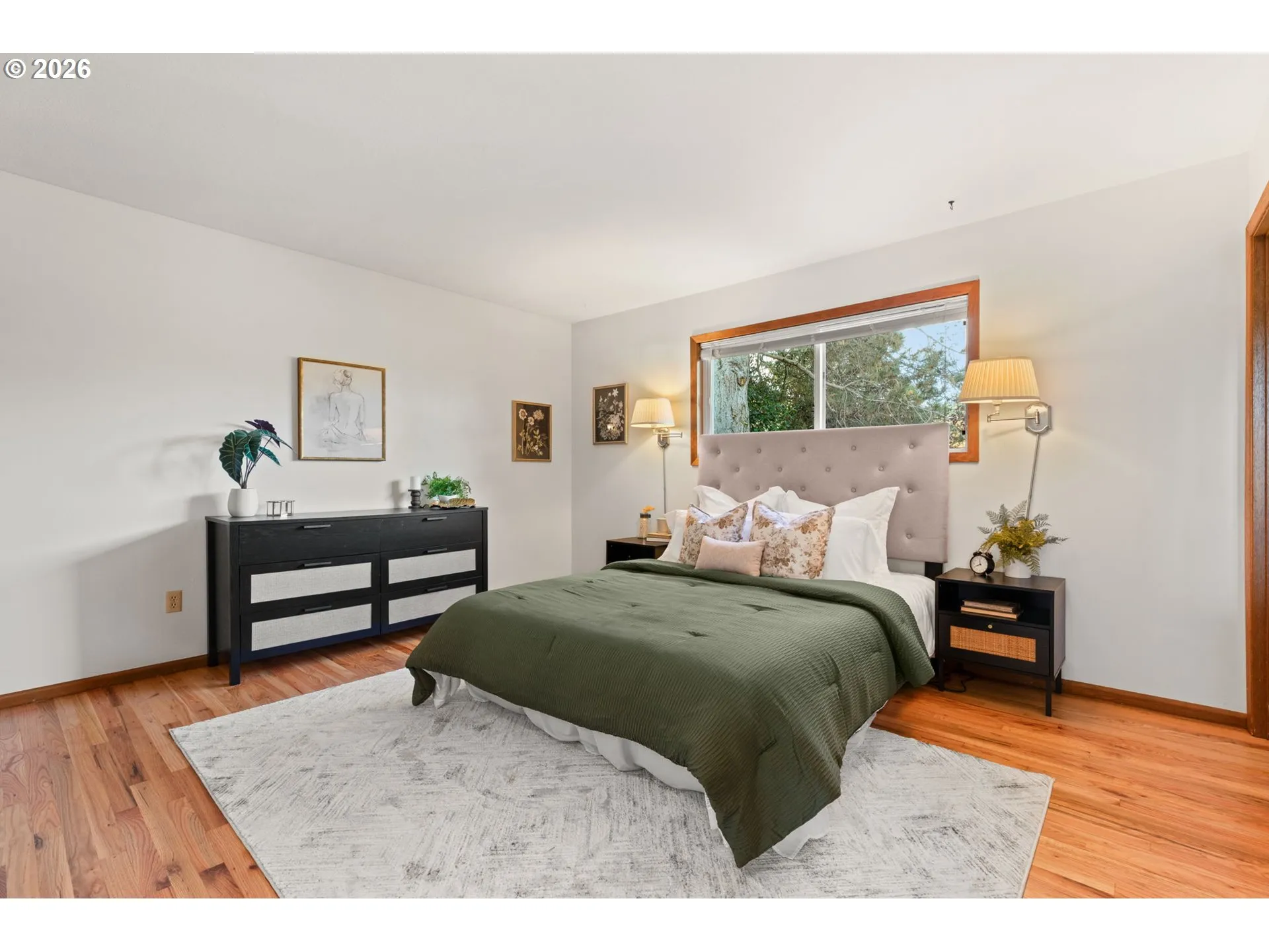 Bedroom, Owner's Suite-Upper