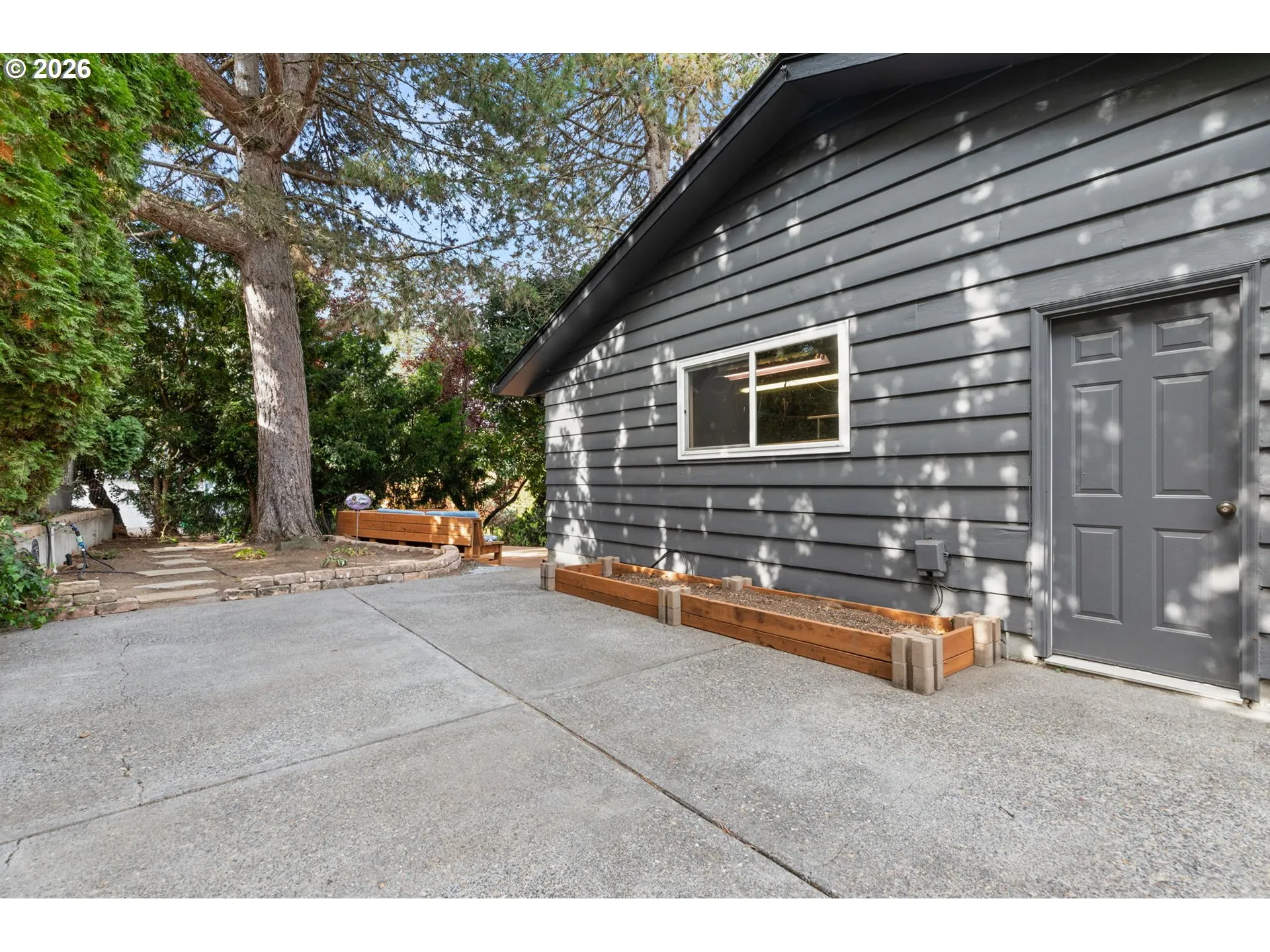 RV Pad-Side
