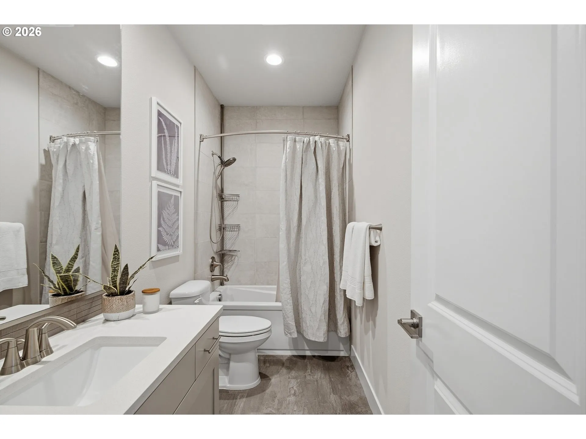 Bathroom-Hall