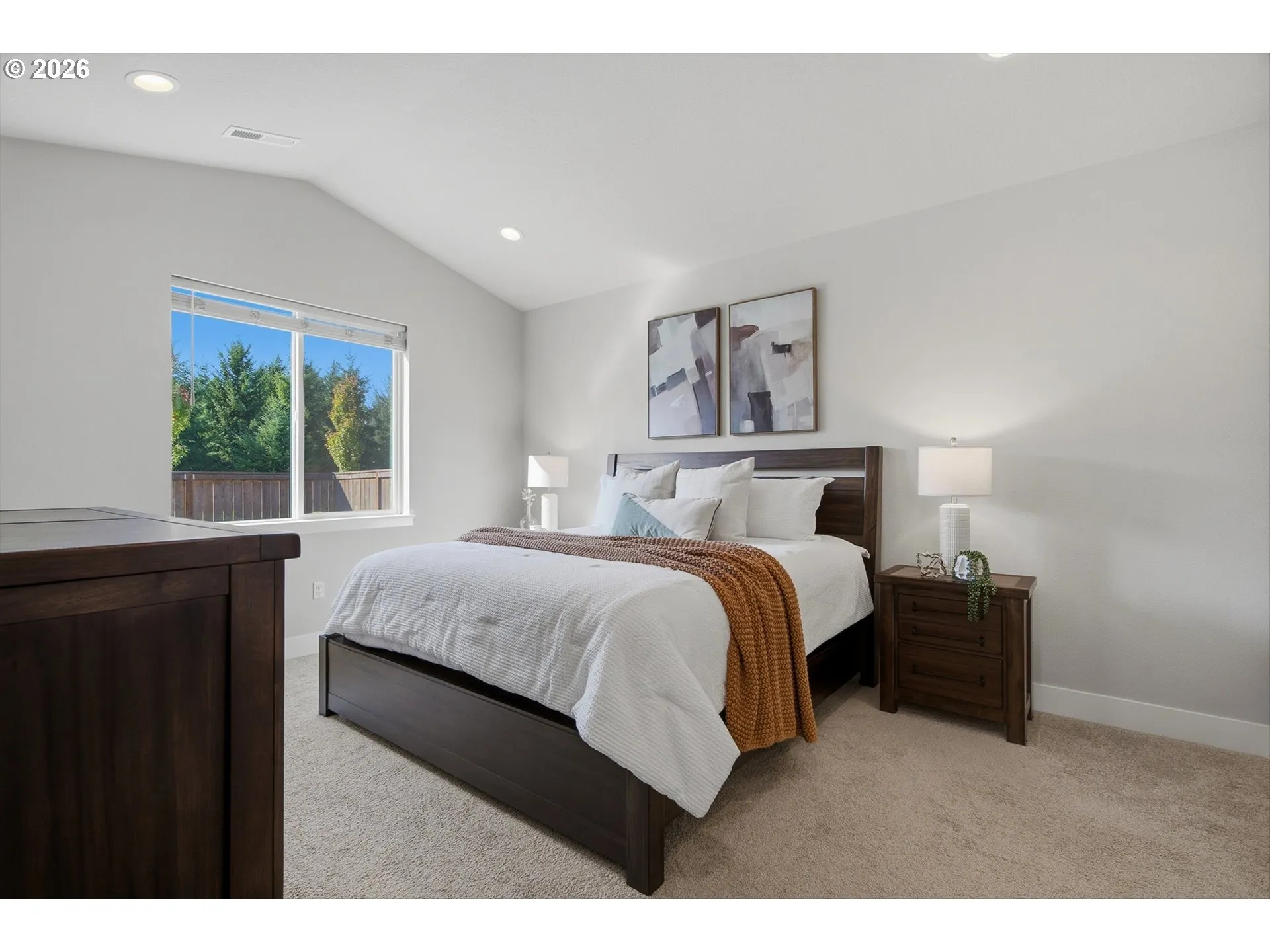 Bedroom, Primary-Vaulted Ceilings