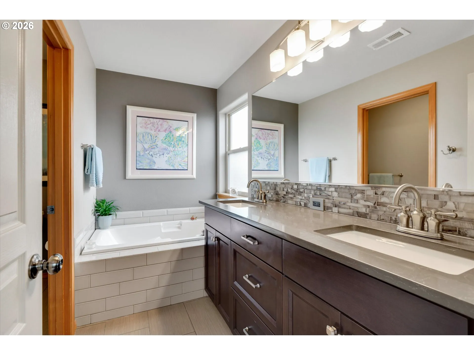 Bathroom, Attached-Double Sinks