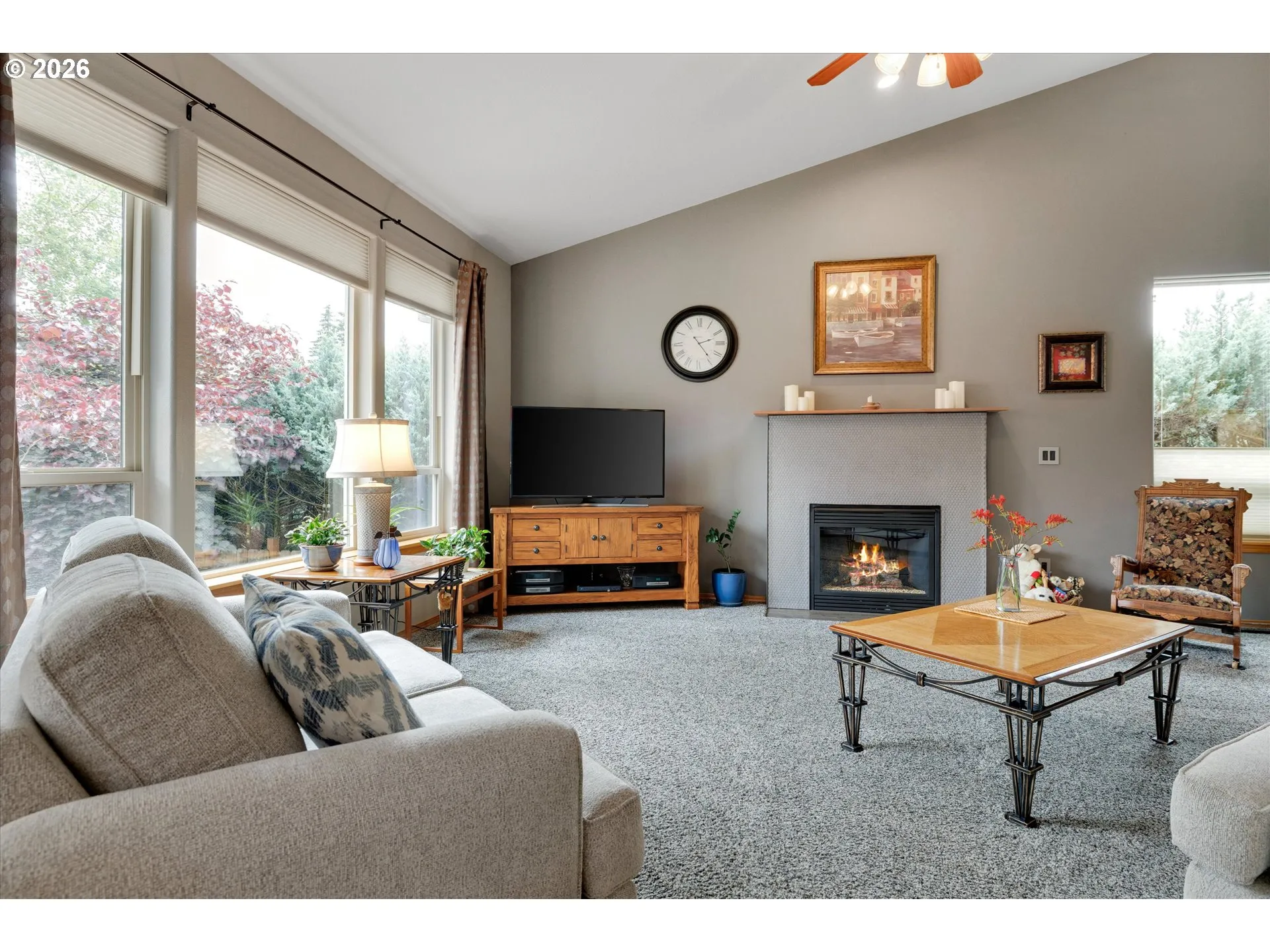 Living Room-Ceiling Fan