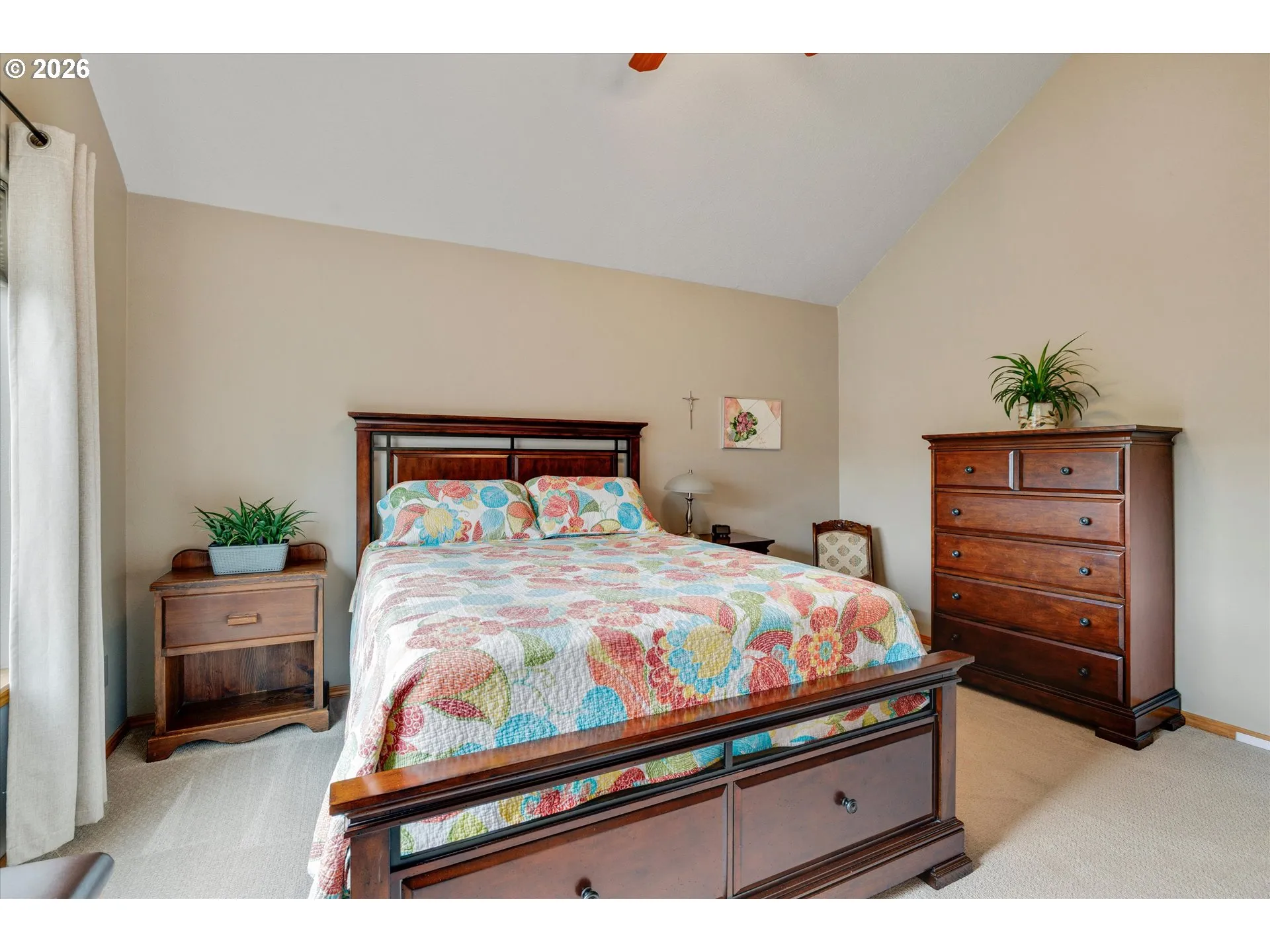 Bedroom, Primary-Upper