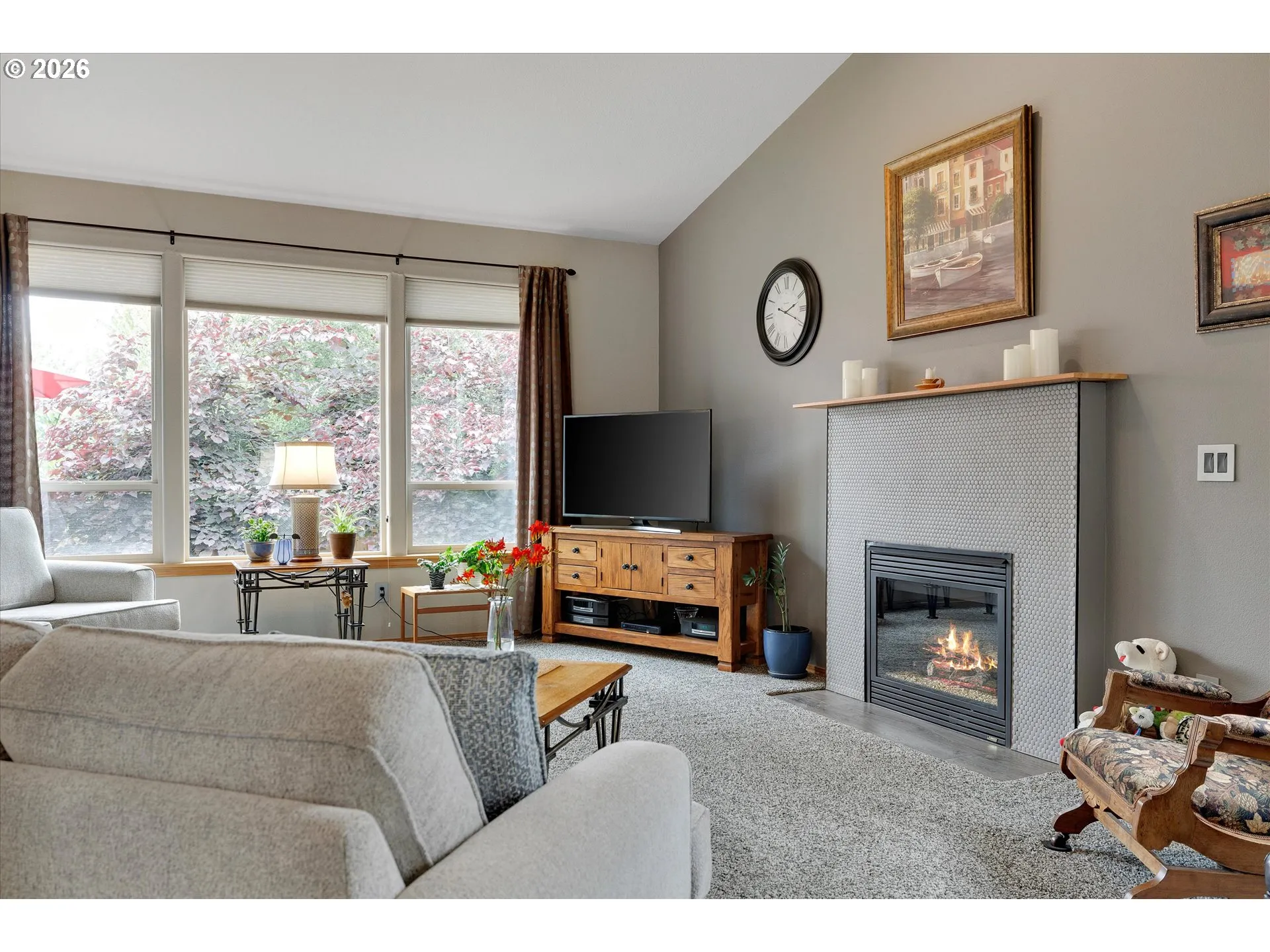 Living Room-Fireplace