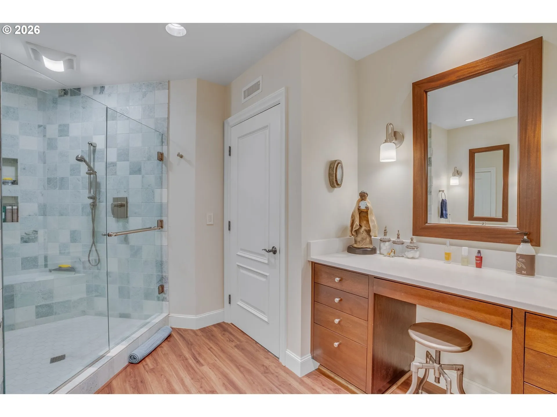 Bathroom, Attached