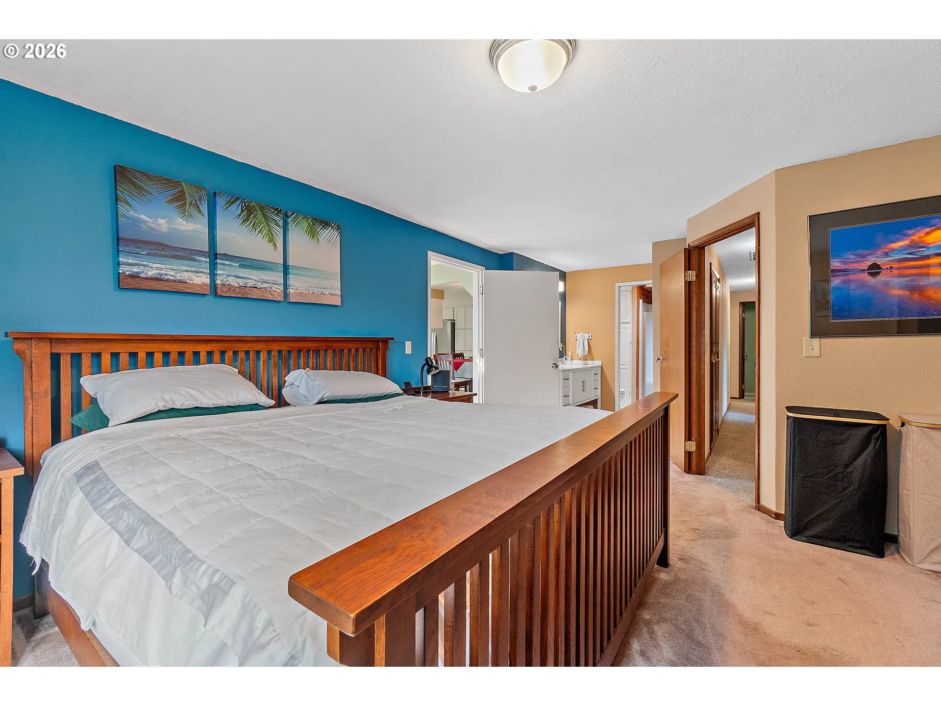 Bedroom, Primary