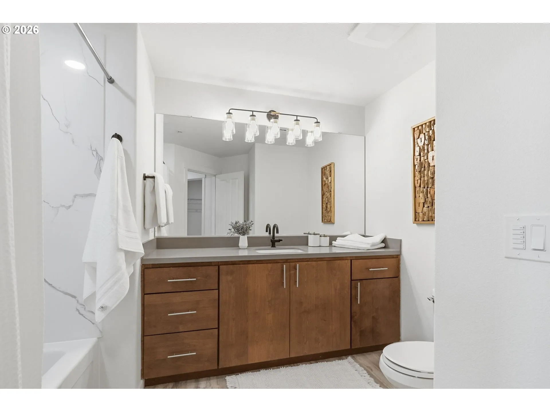 Primary Bedroom-Attached Bathroom