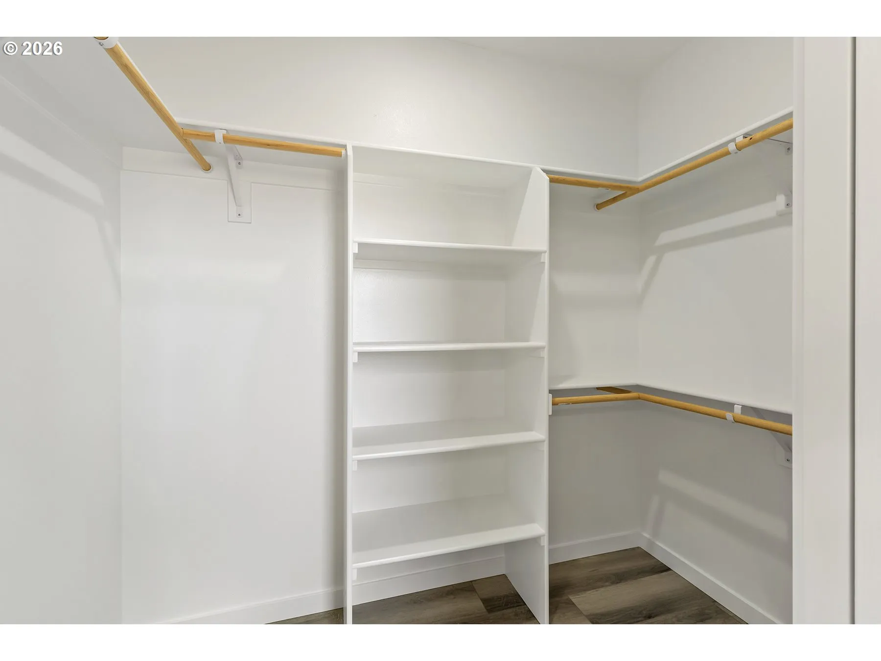 Bedroom, Owner's Suite-Walk-In Closet