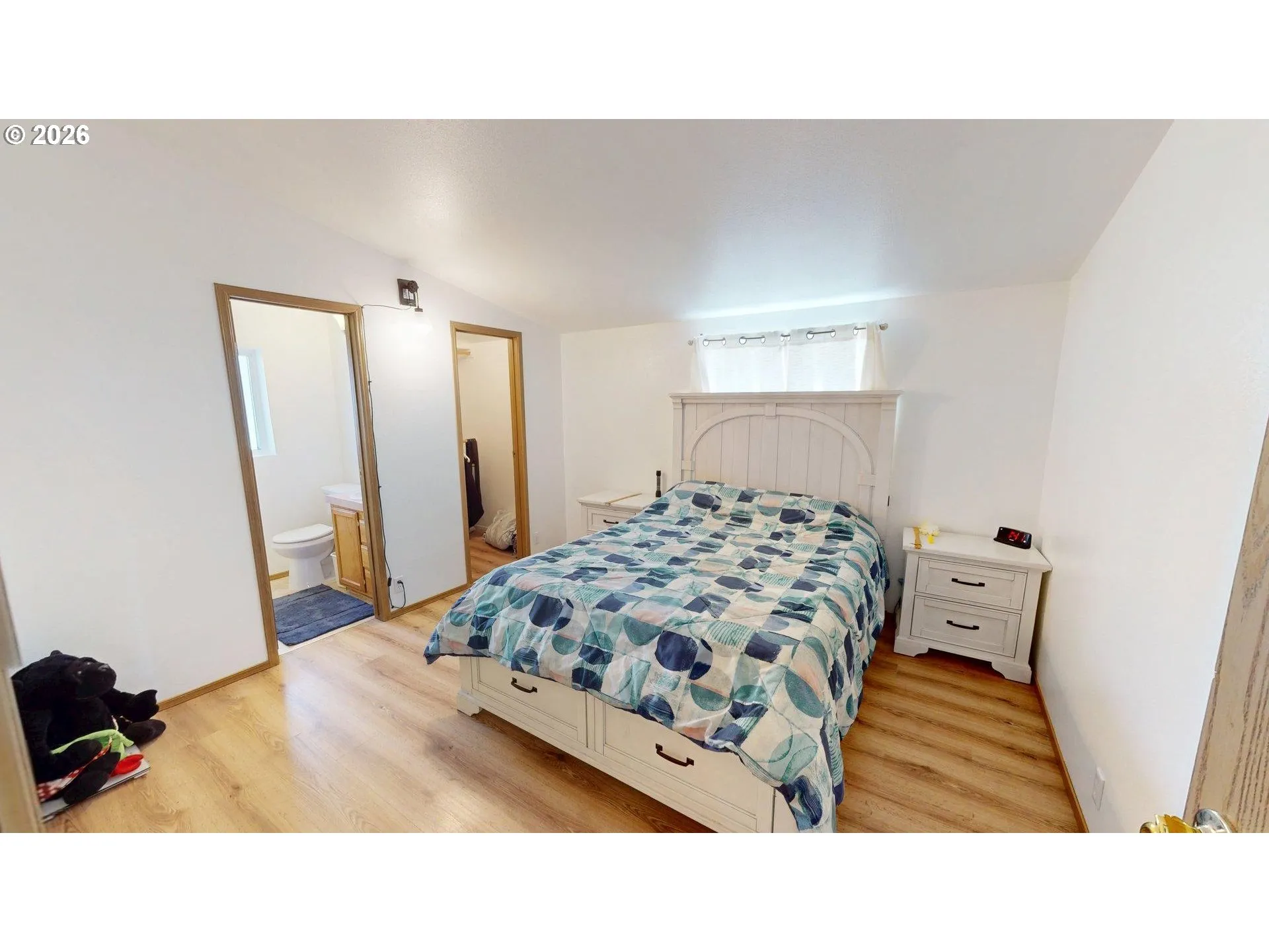 Primary Bedroom-Walk-In Closet