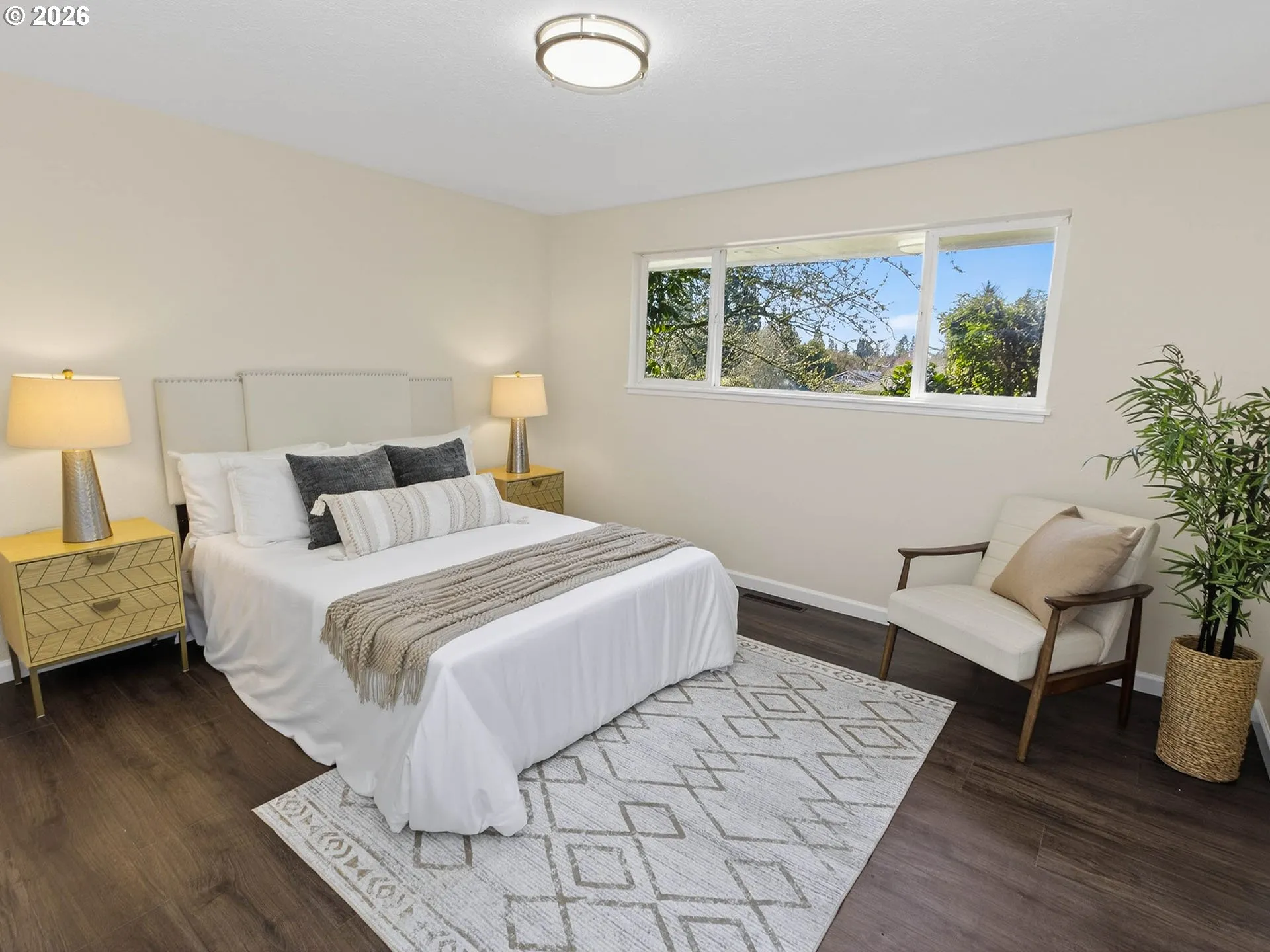 Bedroom, Owner's Suite-Main