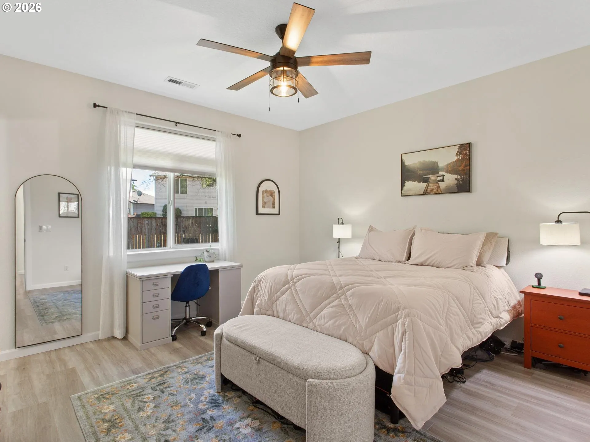 Bedroom, Primary