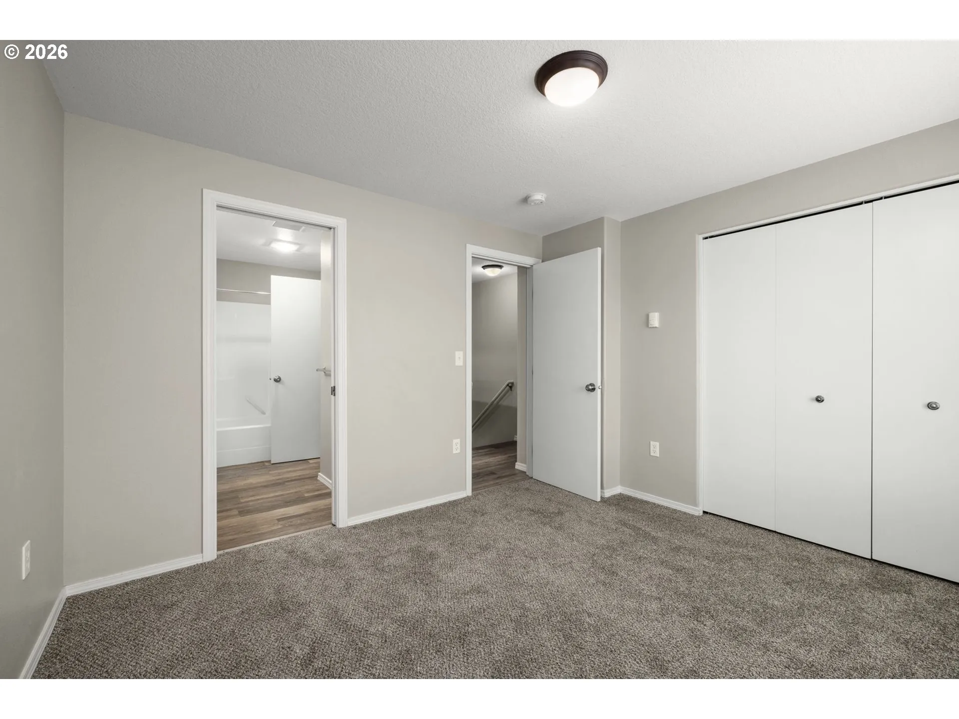 Primary Bedroom-Upper